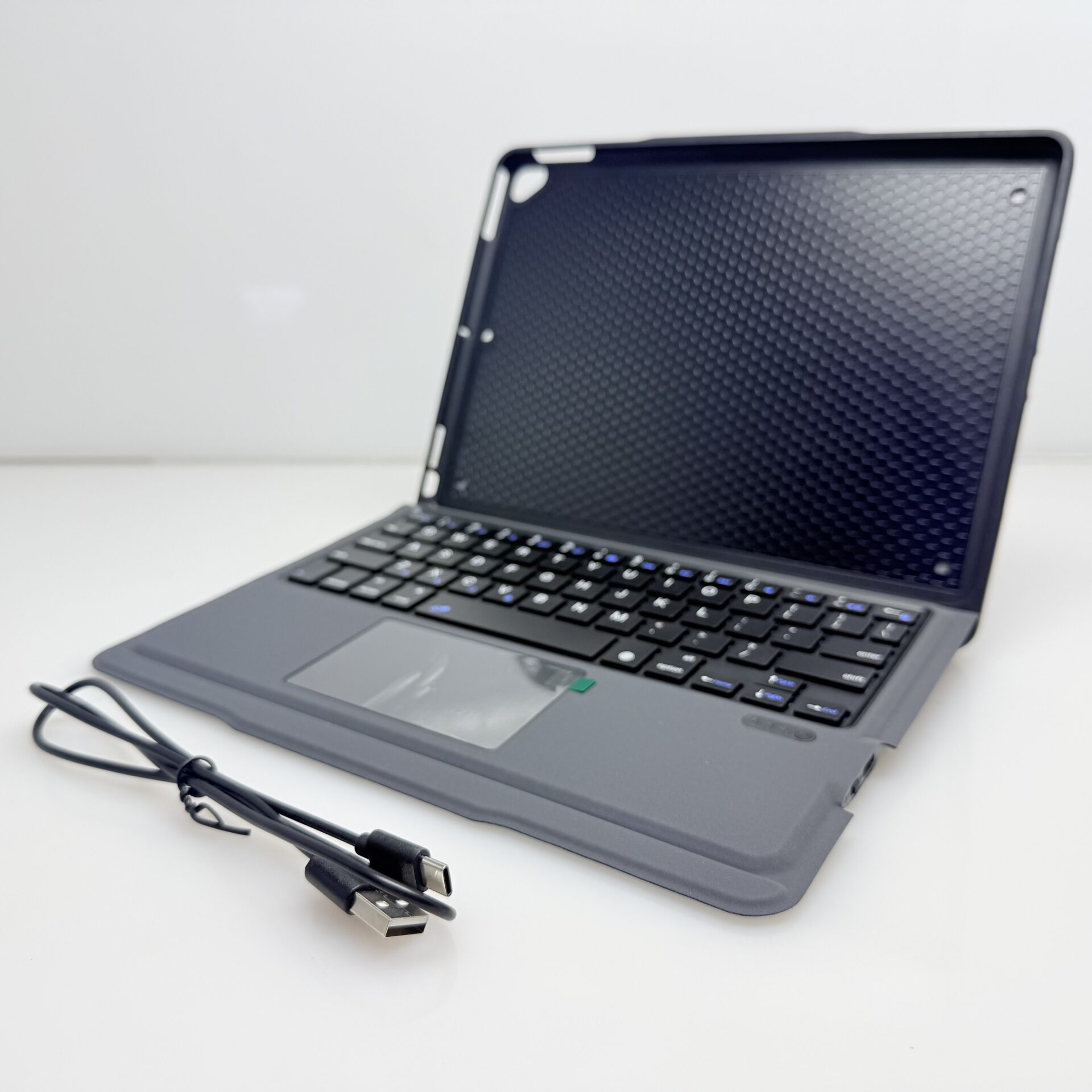 BODY GLOVE Bluetooth Keyboard For iPad 10.2" (2021/2020/2019) / Air 2019 / Pro 10.5" Black (Condition: Pristine) - Image 7