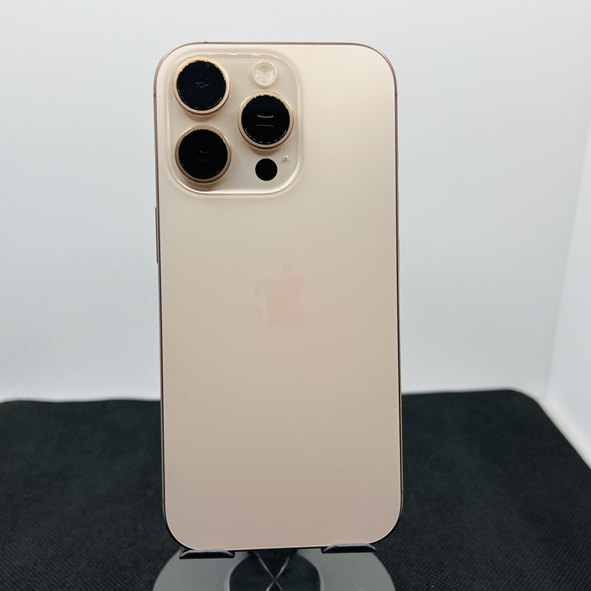 Apple iPhone 16 Pro 256GB Desert Titanium (Condition: Excellent) - Image 9