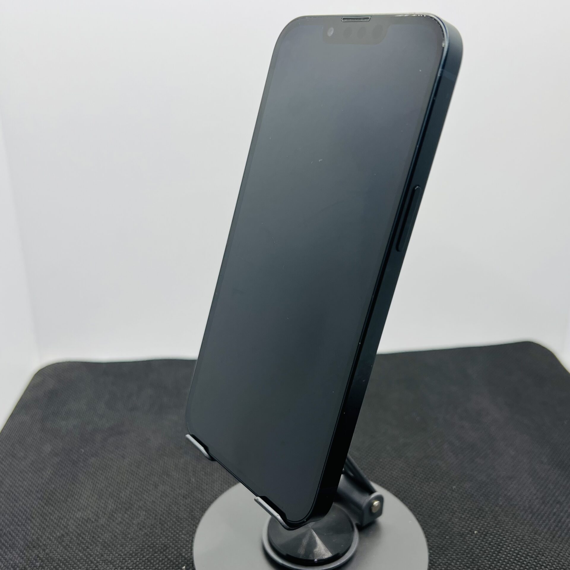 Apple iPhone 13 128GB Midnight (Condition: Good) - Image 7