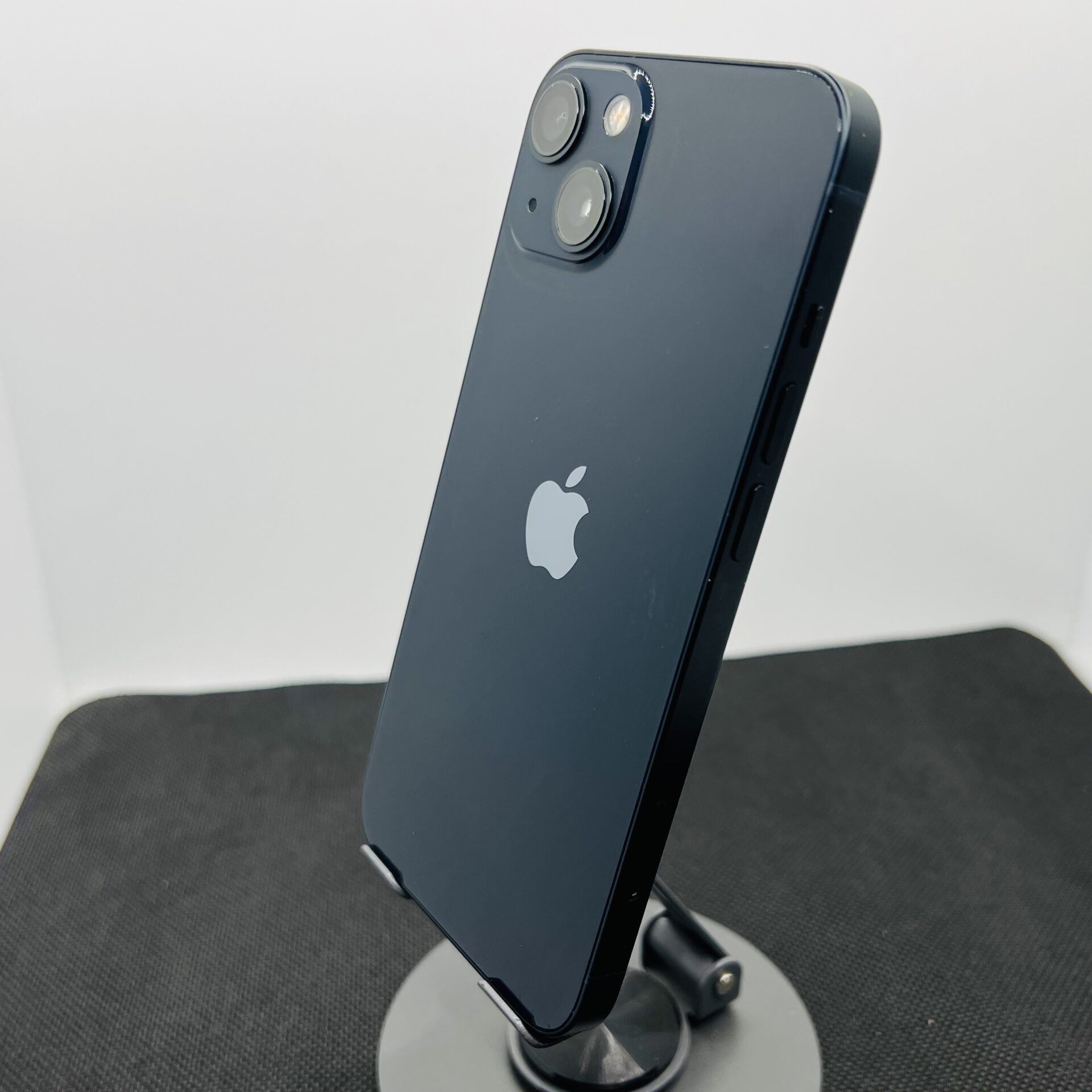 Apple iPhone 13 128GB Midnight (Condition: Good) - Image 8