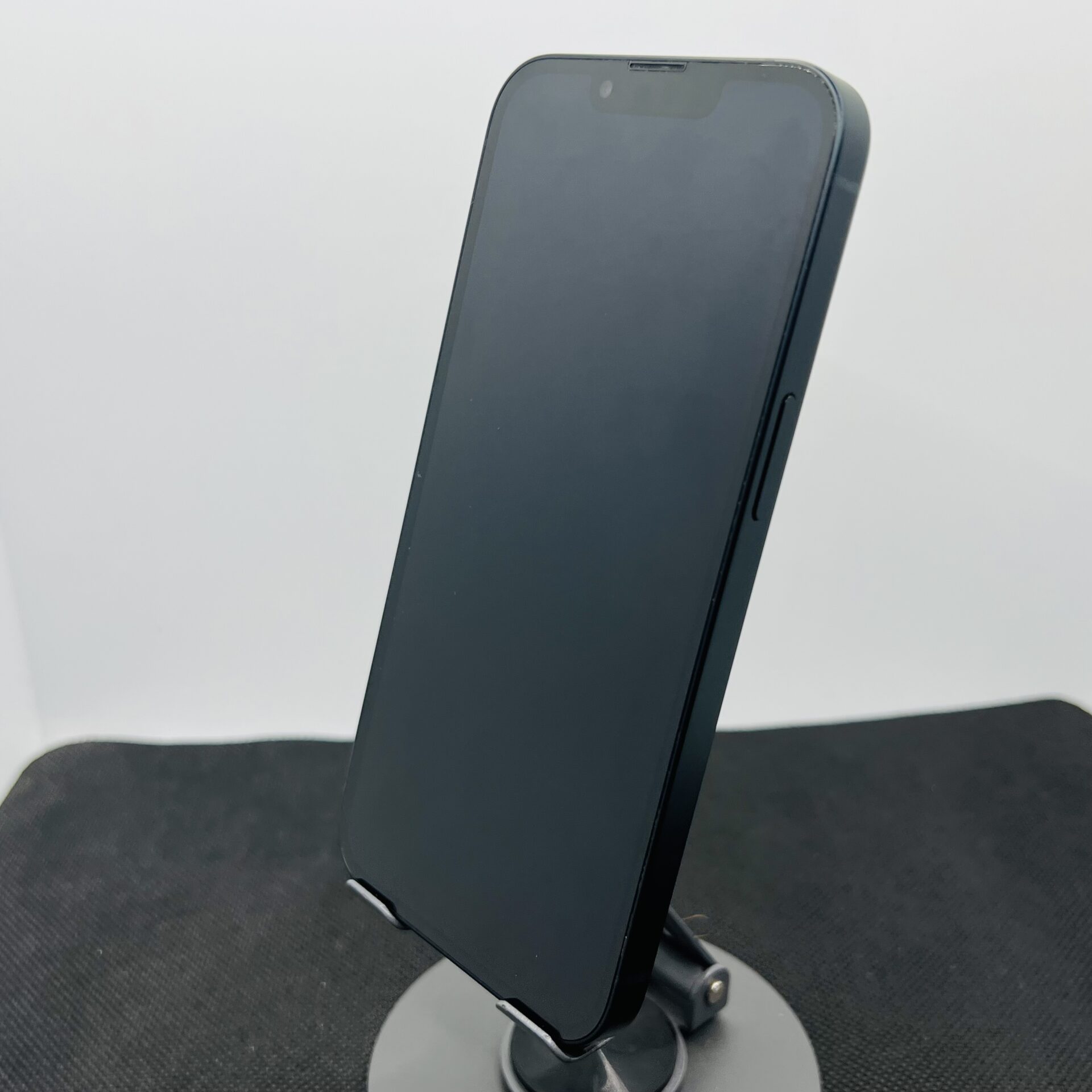 Apple iPhone 13 128GB Midnight (Condition Good) - Image 7