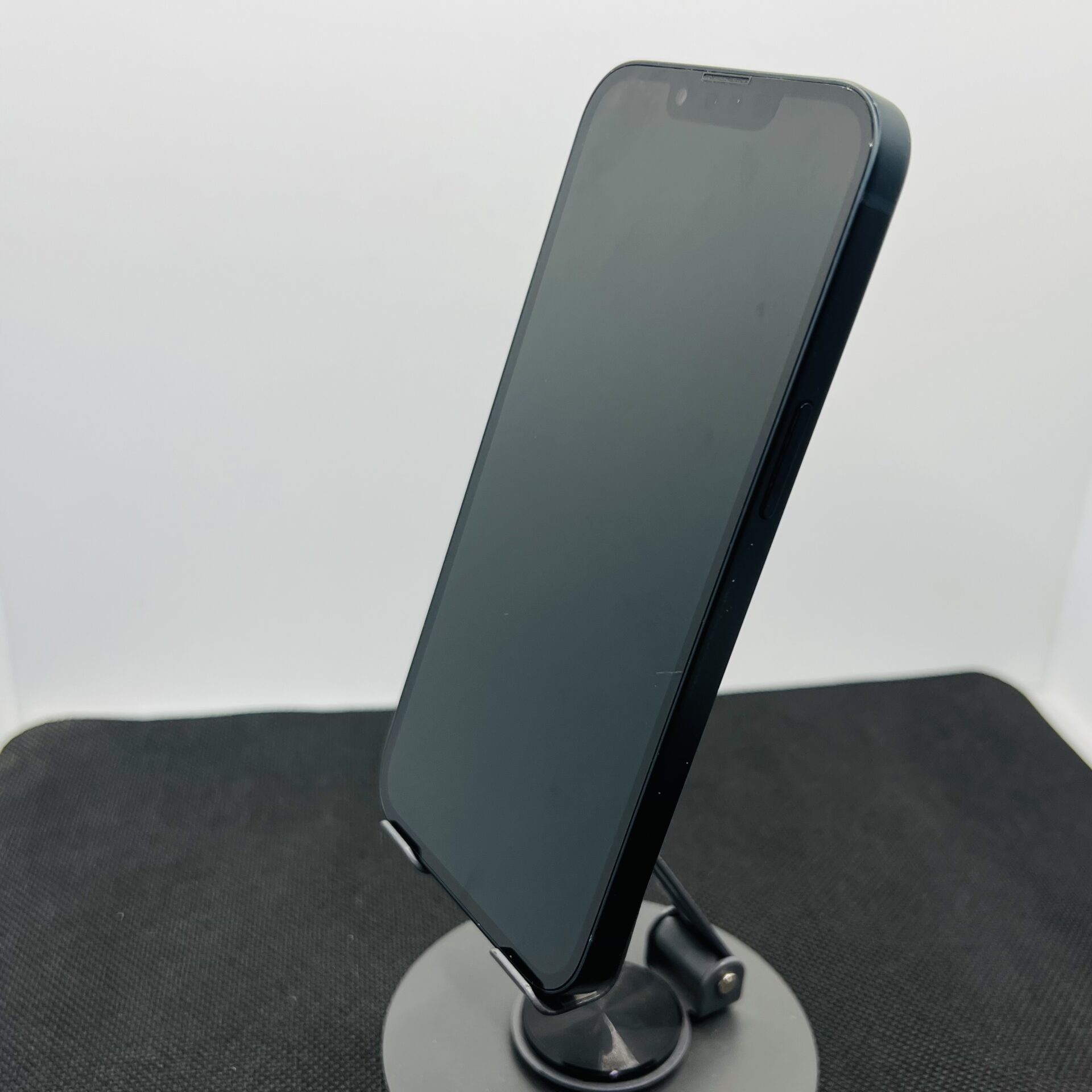 Apple iPhone 13 128GB Midnight (Condition: Good) - Image 7