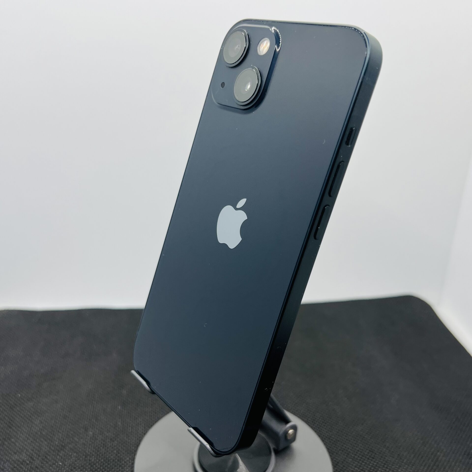 Apple iPhone 13 128GB Midnight (Condition: Good) - Image 8