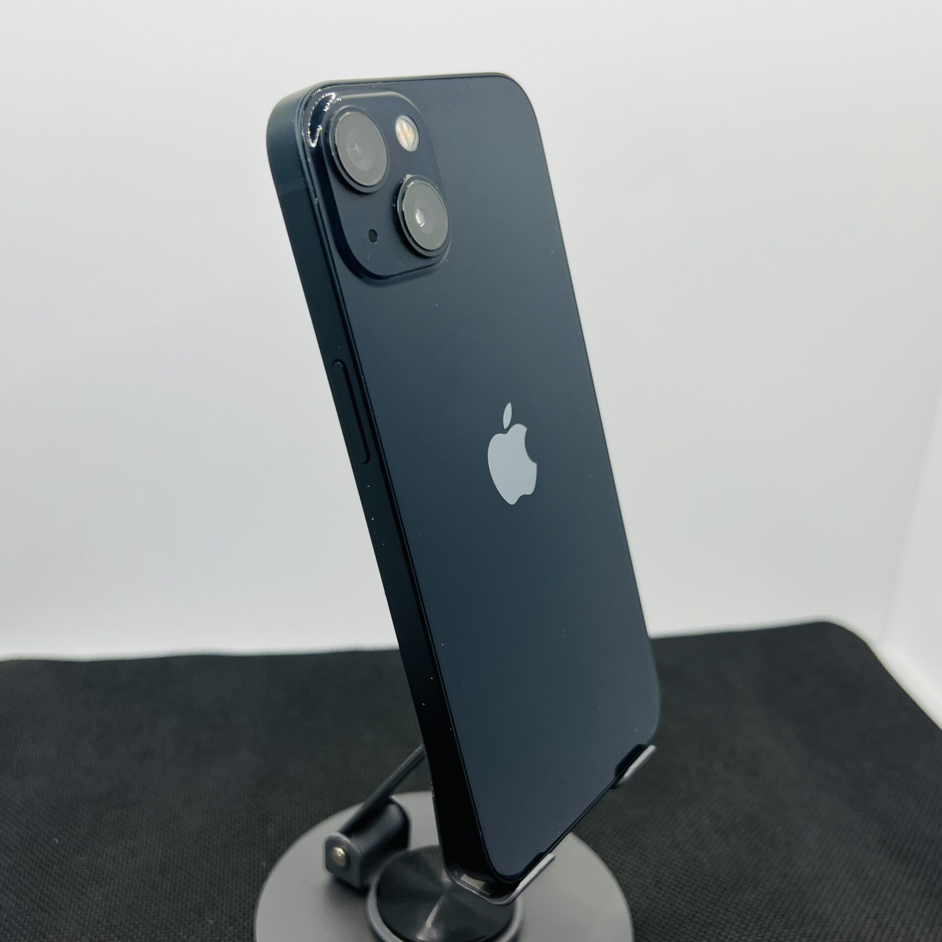 Apple iPhone 13 128GB Midnight (Condition: Good) - Image 9