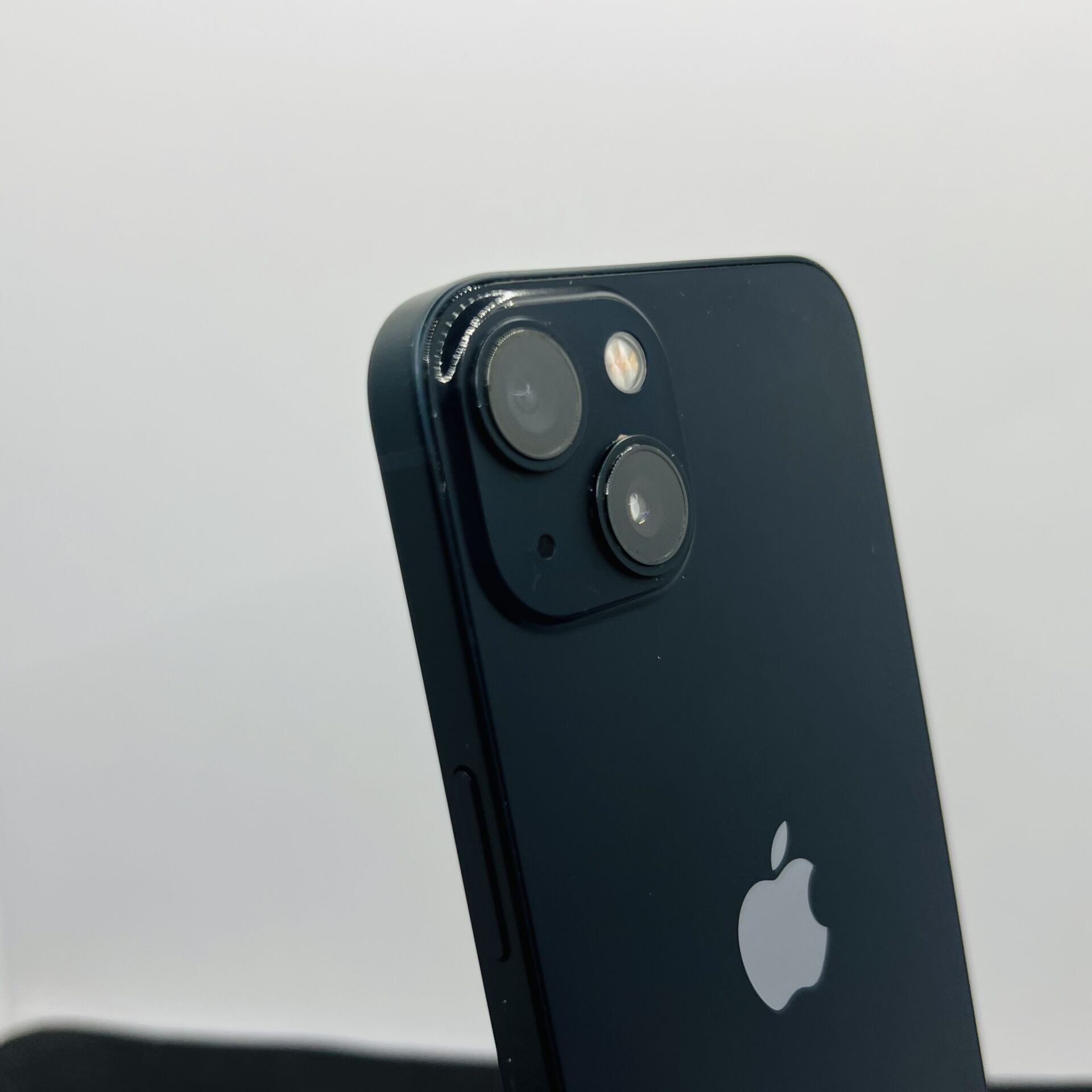 Apple iPhone 13 128GB Midnight (Condition: Good) - Image 10