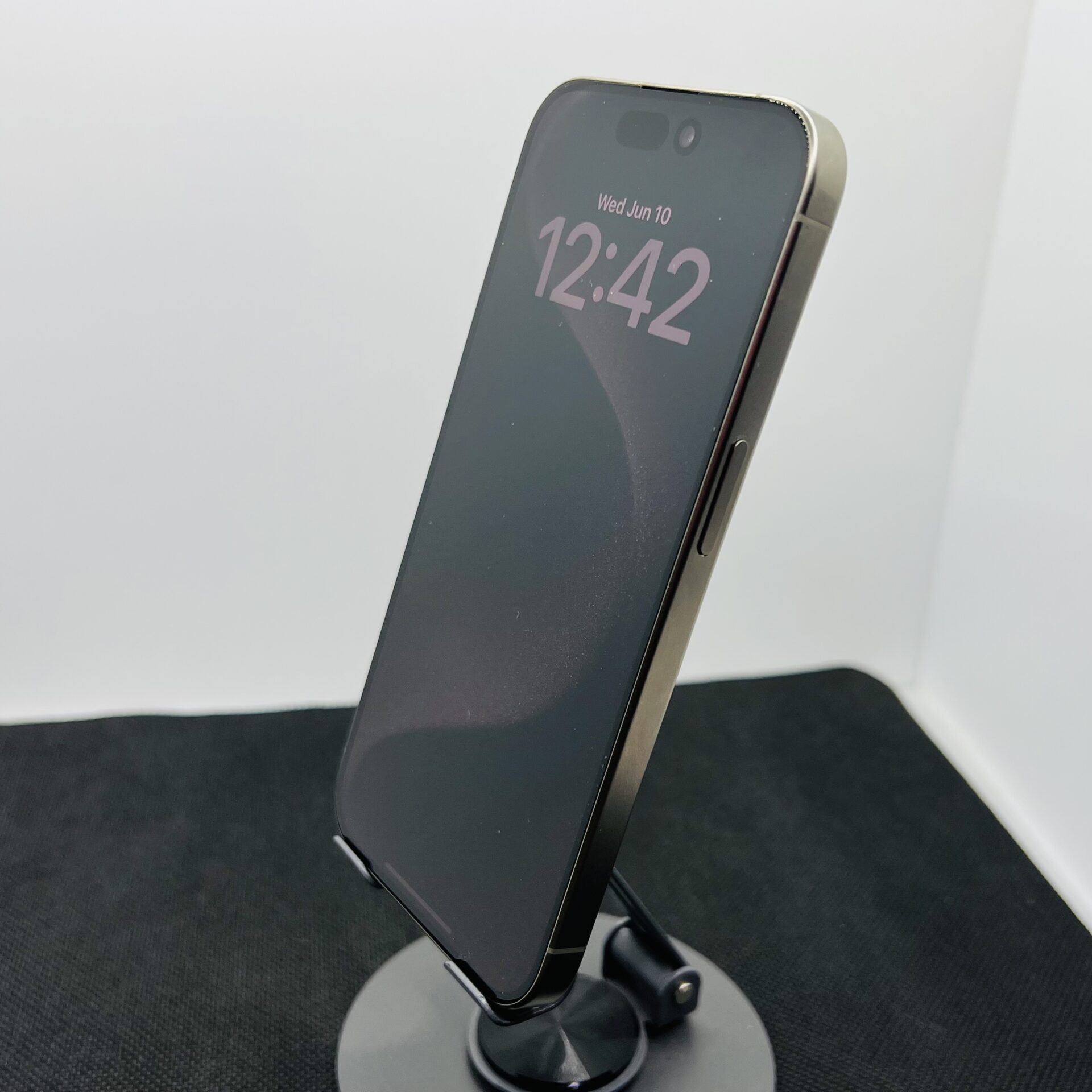 Apple iPhone 15 Pro 256GB Natural Titanium (Condition: Excellent) - Image 7