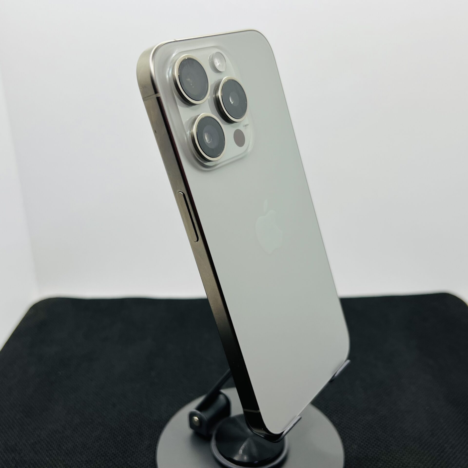 Apple iPhone 15 Pro 256GB Natural Titanium (Condition: Excellent) - Image 10