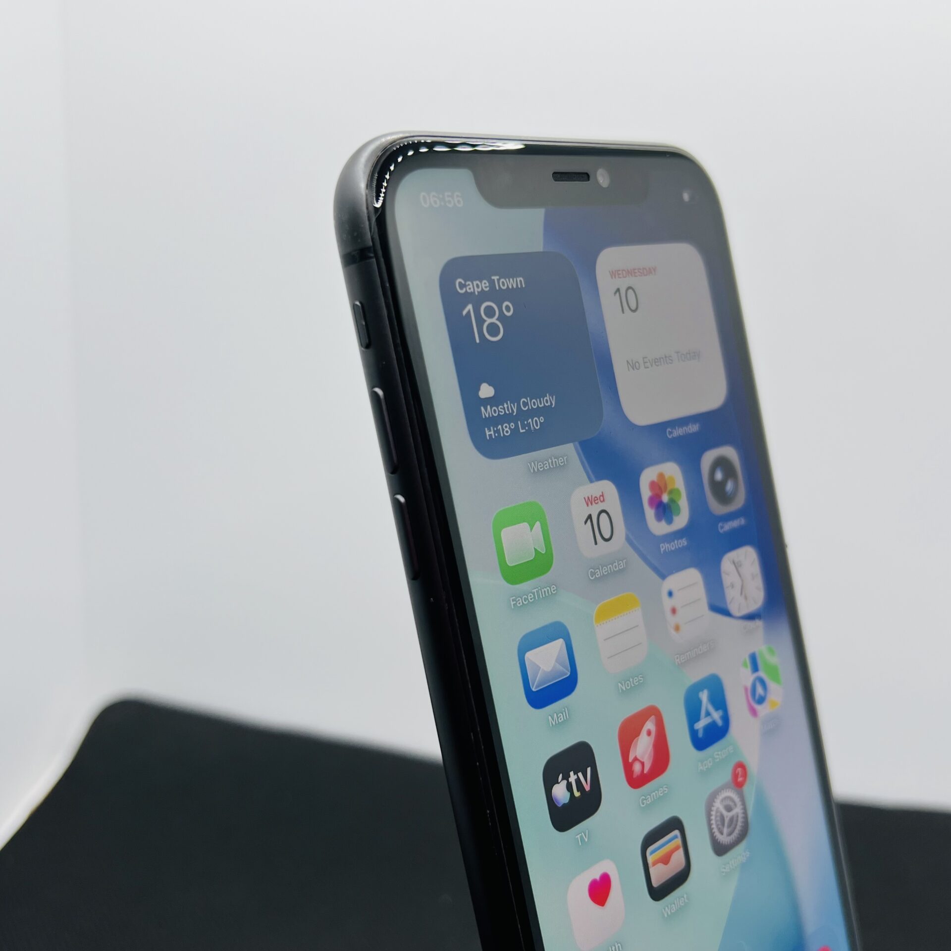 Apple iPhone 11 64GB Black (Condition: Good) - Image 3