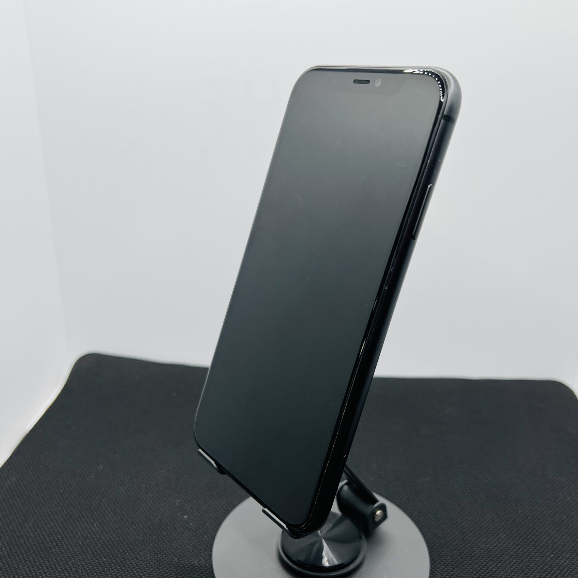Apple iPhone 11 64GB Black (Condition: Good) - Image 7