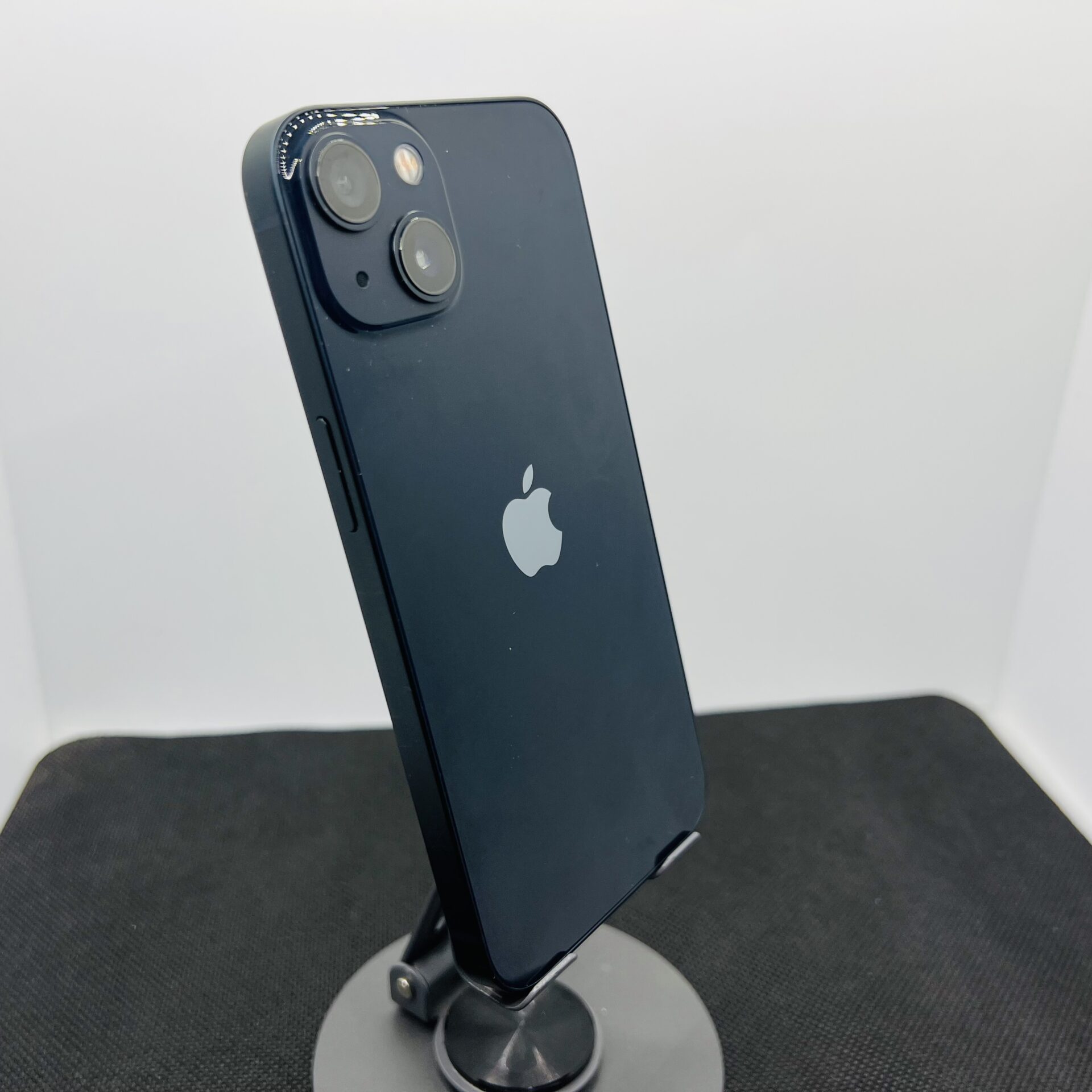 Apple iPhone 13 128GB Midnight (Condition: Good) - Image 8