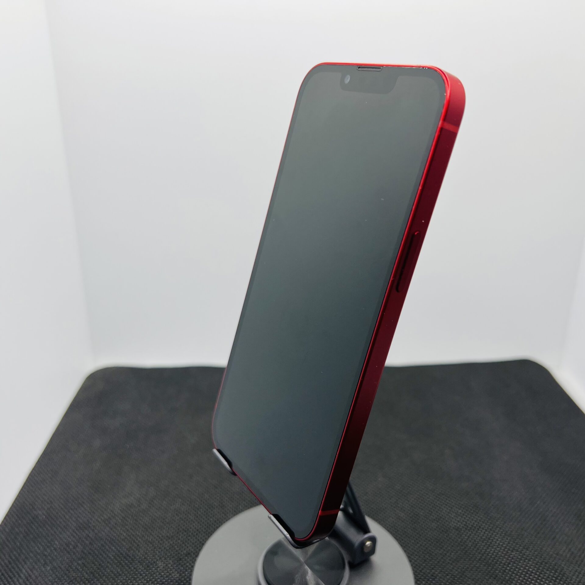 Apple iPhone 13 128GB Product Red (Condition: Good) - Image 7