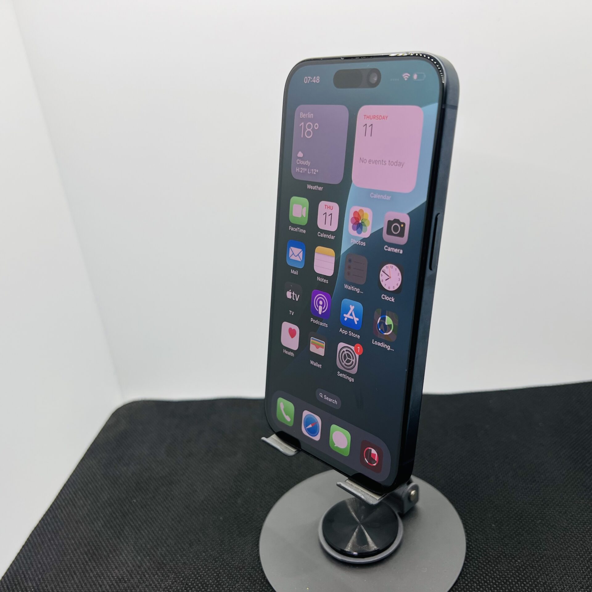 Apple iPhone 15 Pro 256GB Blue Titanium (Condition: Good) | Epic