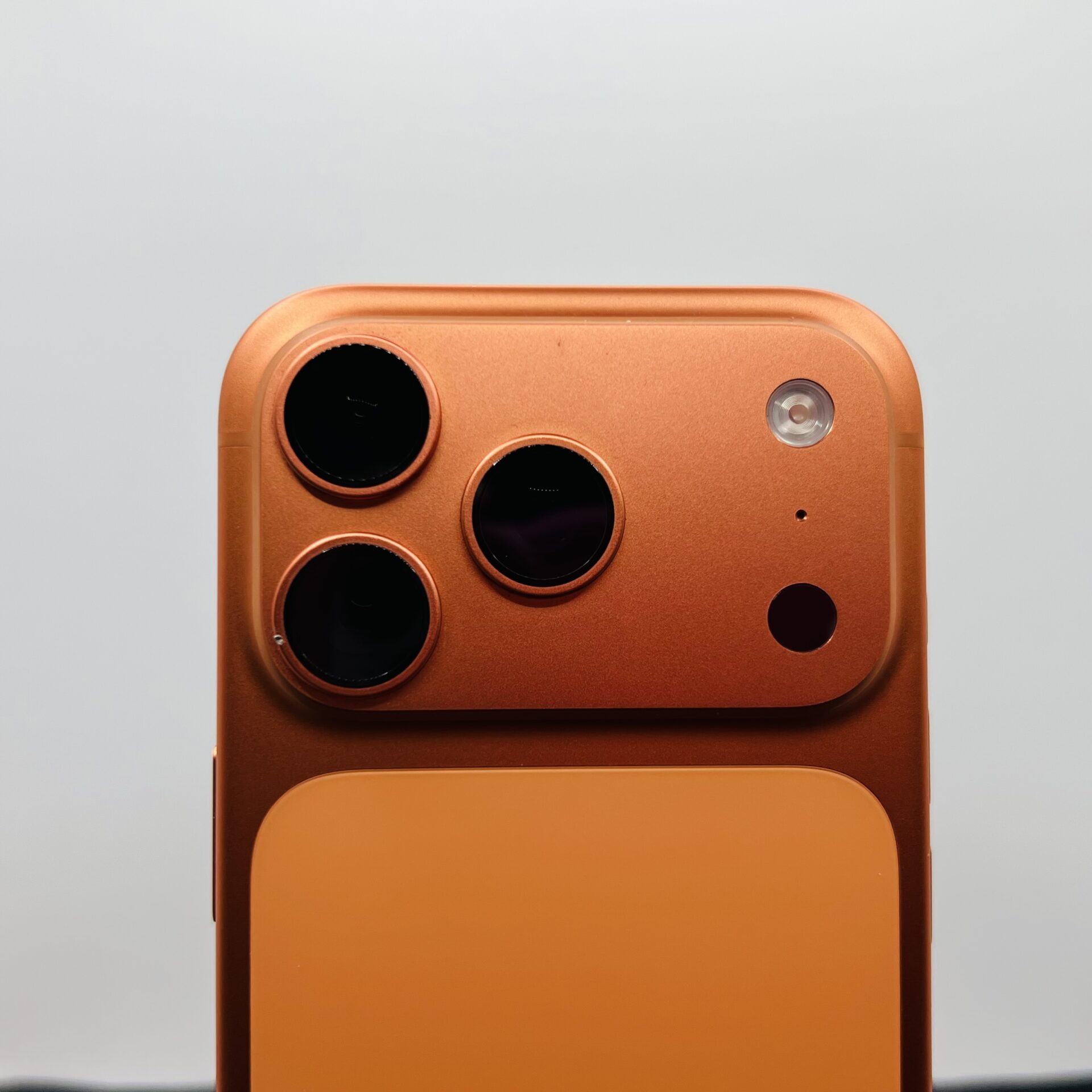 Apple iPhone 17 Pro 256GB Cosmic Orange (Condition: Excellent) - Image 11