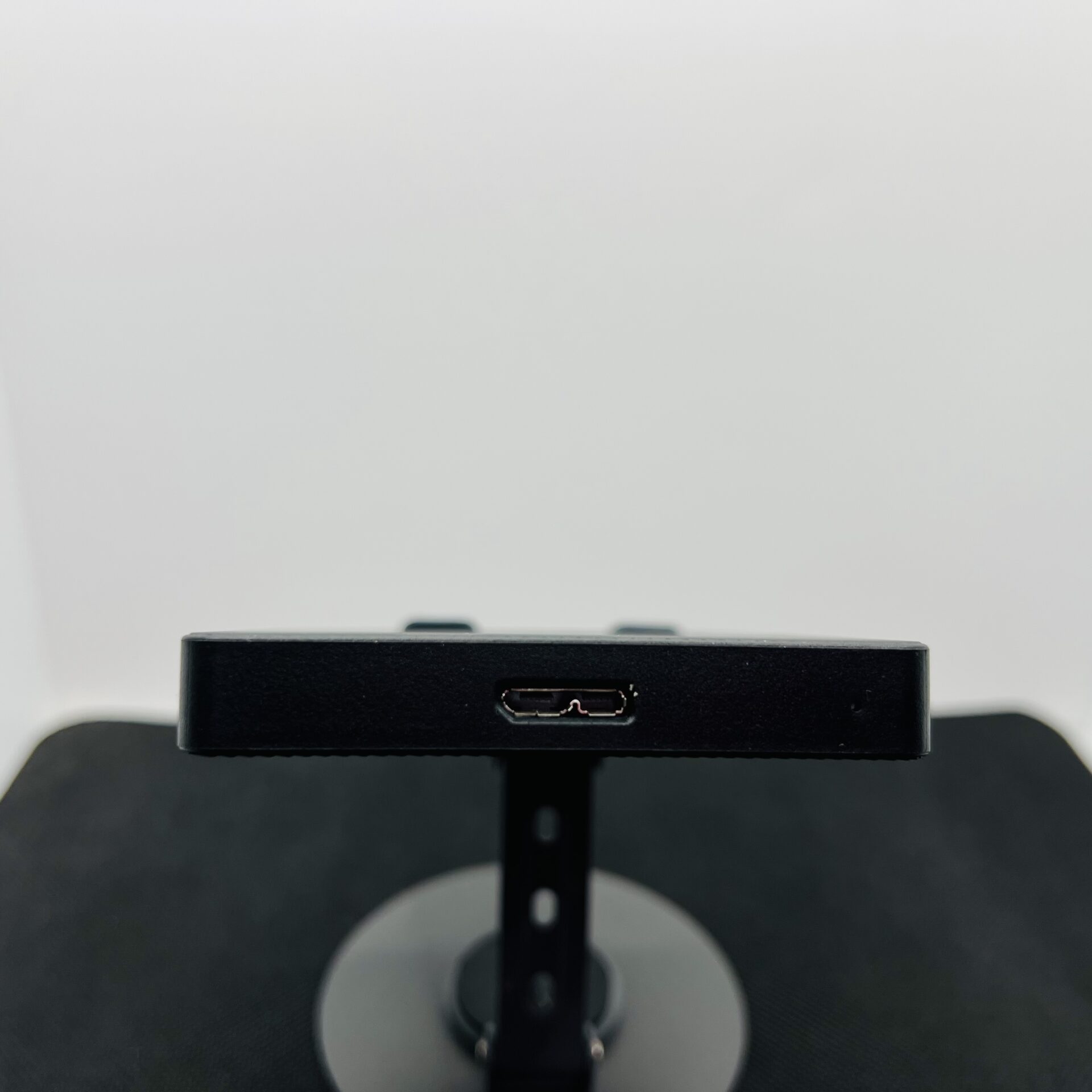 Seagate External Hard Drive 2TB HDD Black (Condition: Pristine) - Image 4
