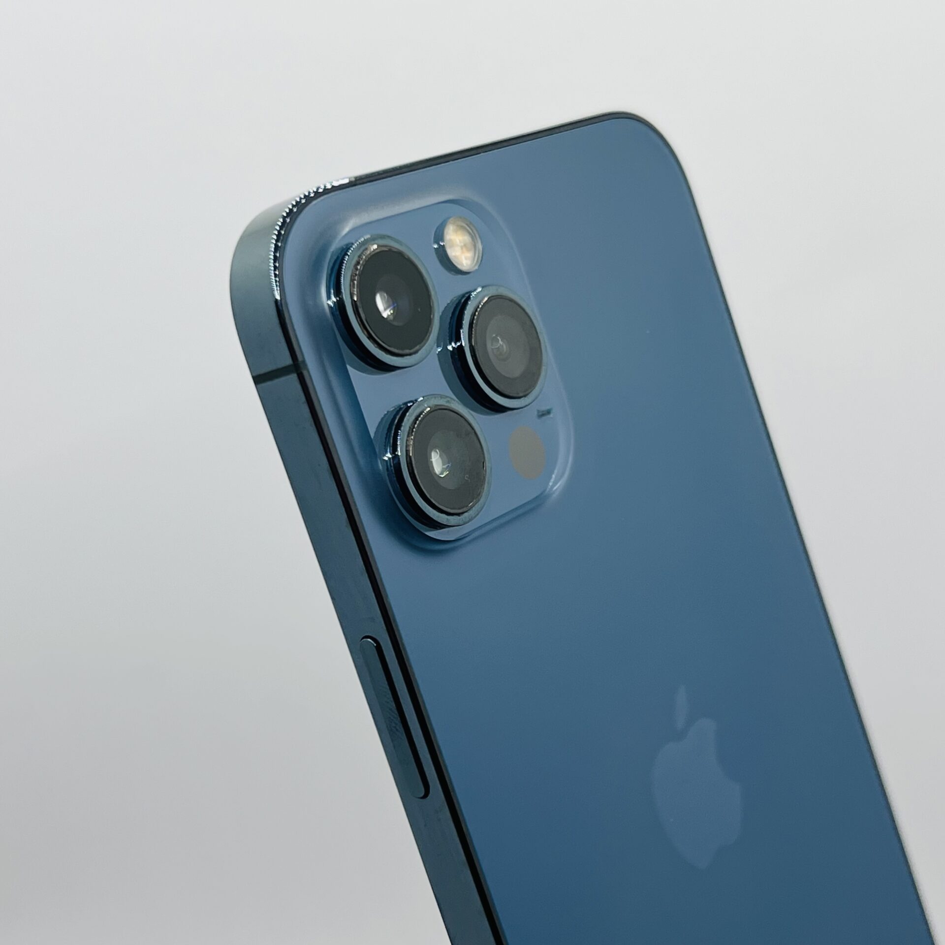 Apple iPhone 12 Pro Max 128GB Pacific Blue (Condition: Good) - Image 10
