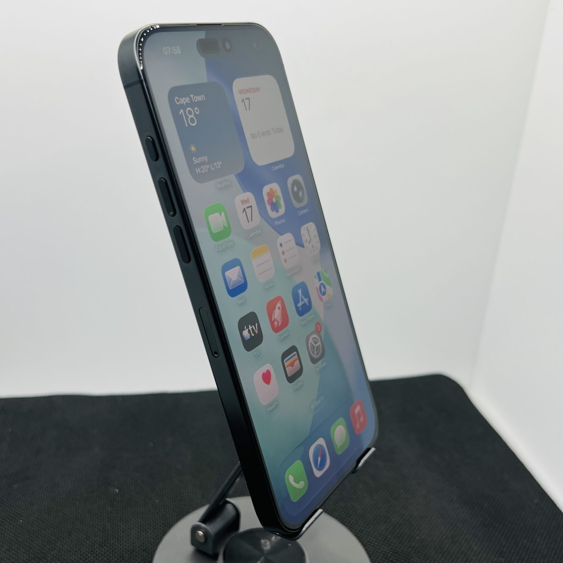 Apple iPhone 16 Pro Max 512GB Black Titanium (Condition: Good) - Image 3