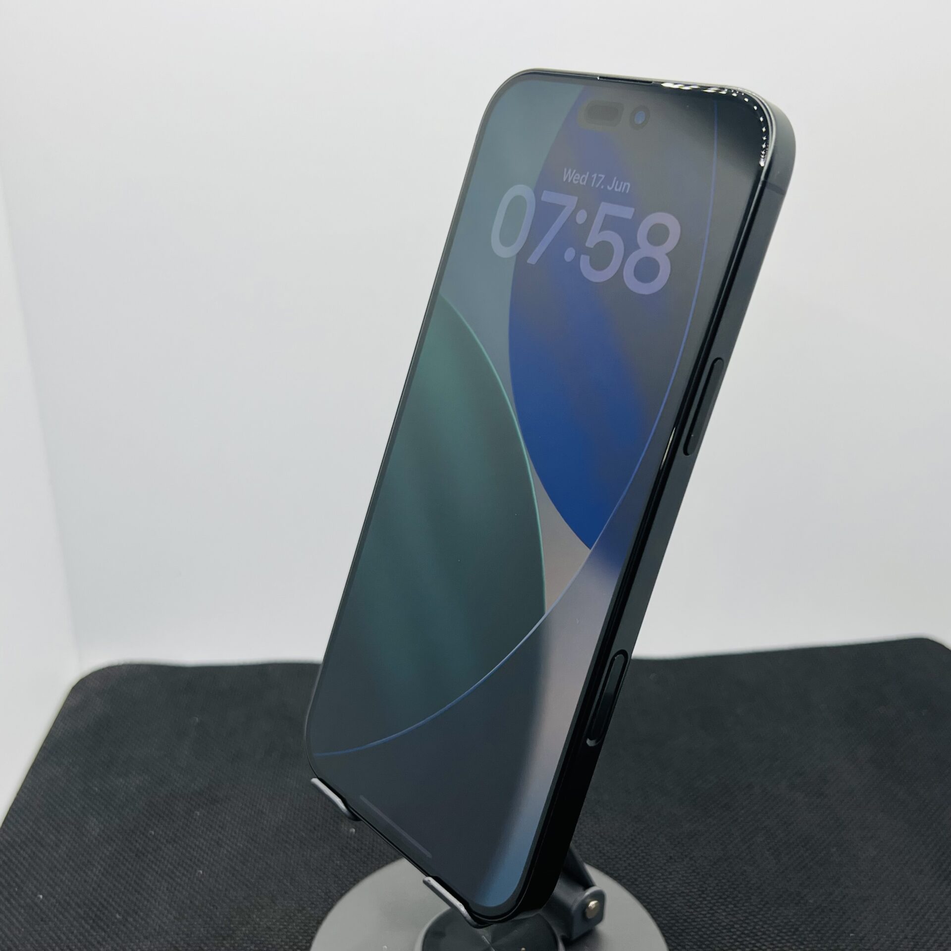 Apple iPhone 16 Pro Max 512GB Black Titanium (Condition: Good) - Image 7