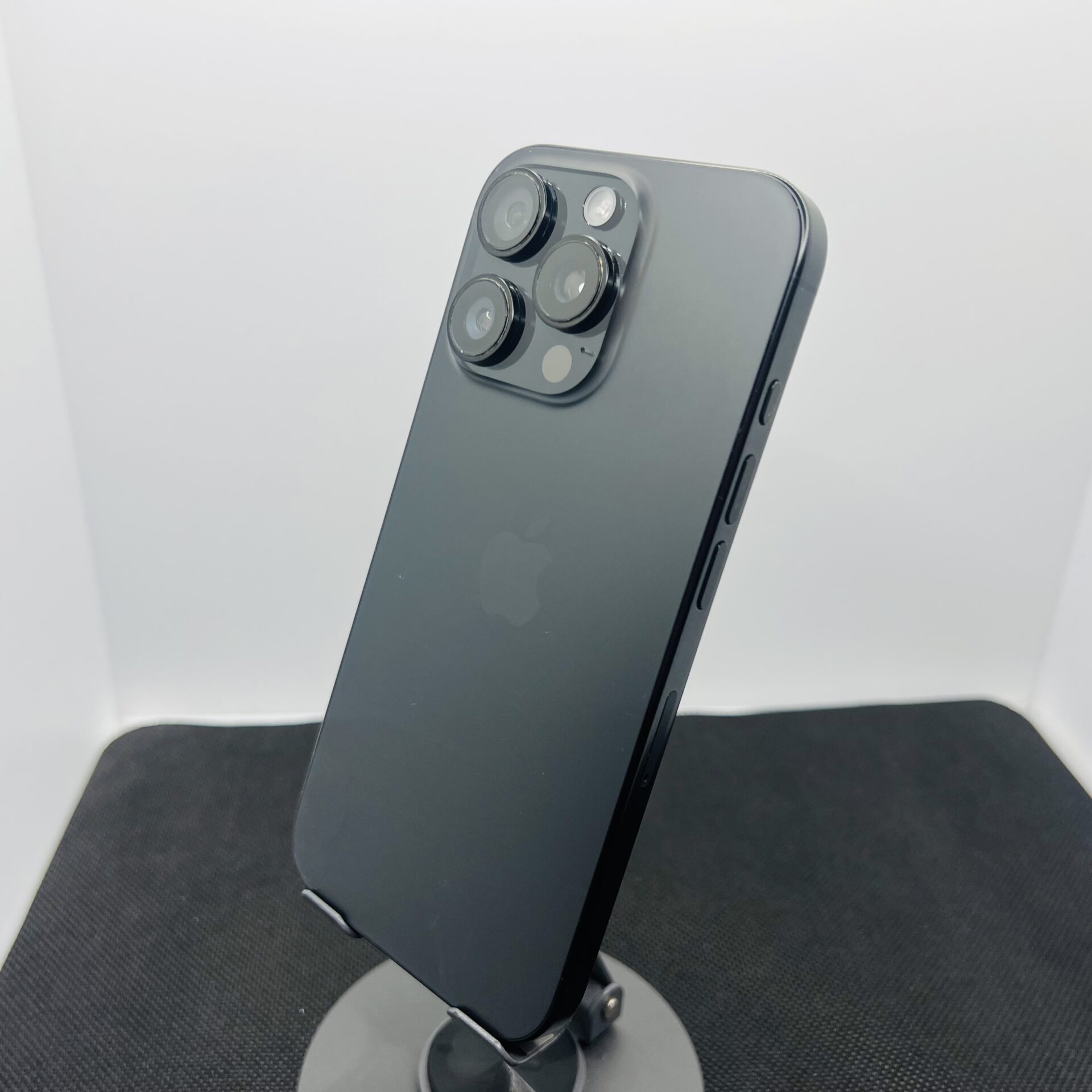 Apple iPhone 16 Pro 128GB Black Titanium (Condition: Good) - Image 8