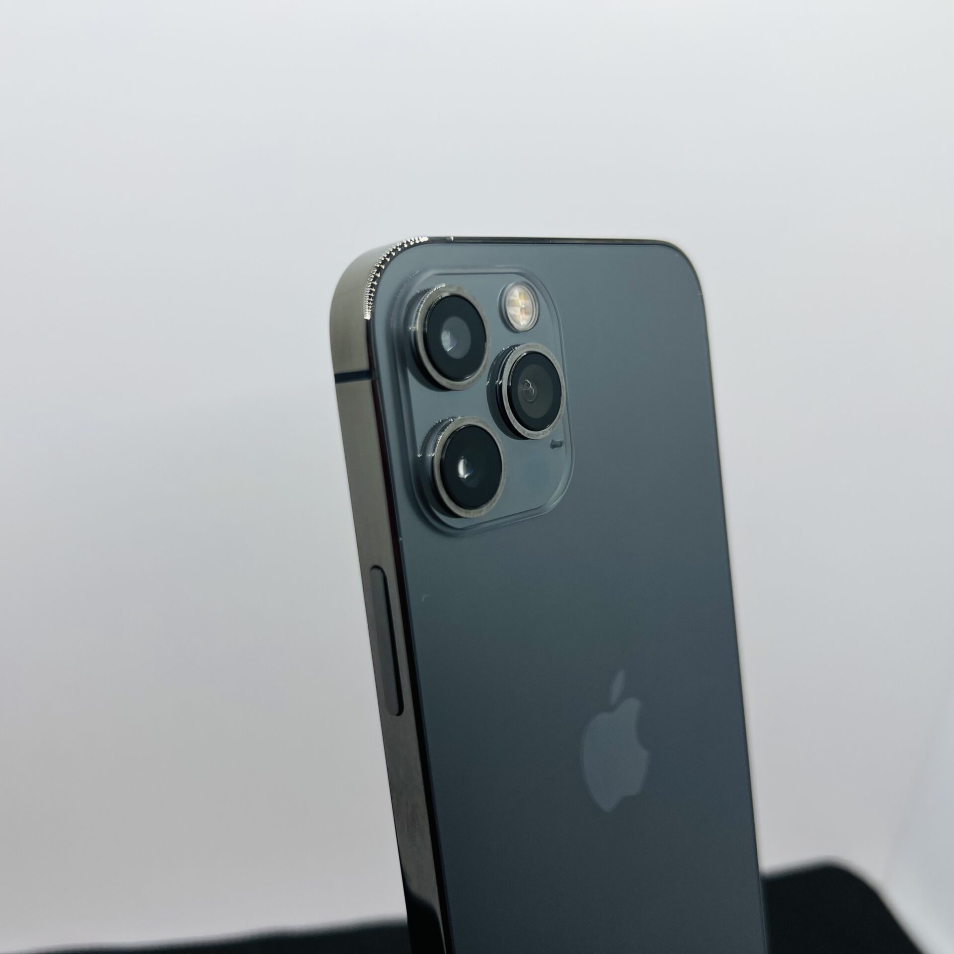 Apple iPhone 12 Pro 256GB Graphite (Condition: Good) - Image 10