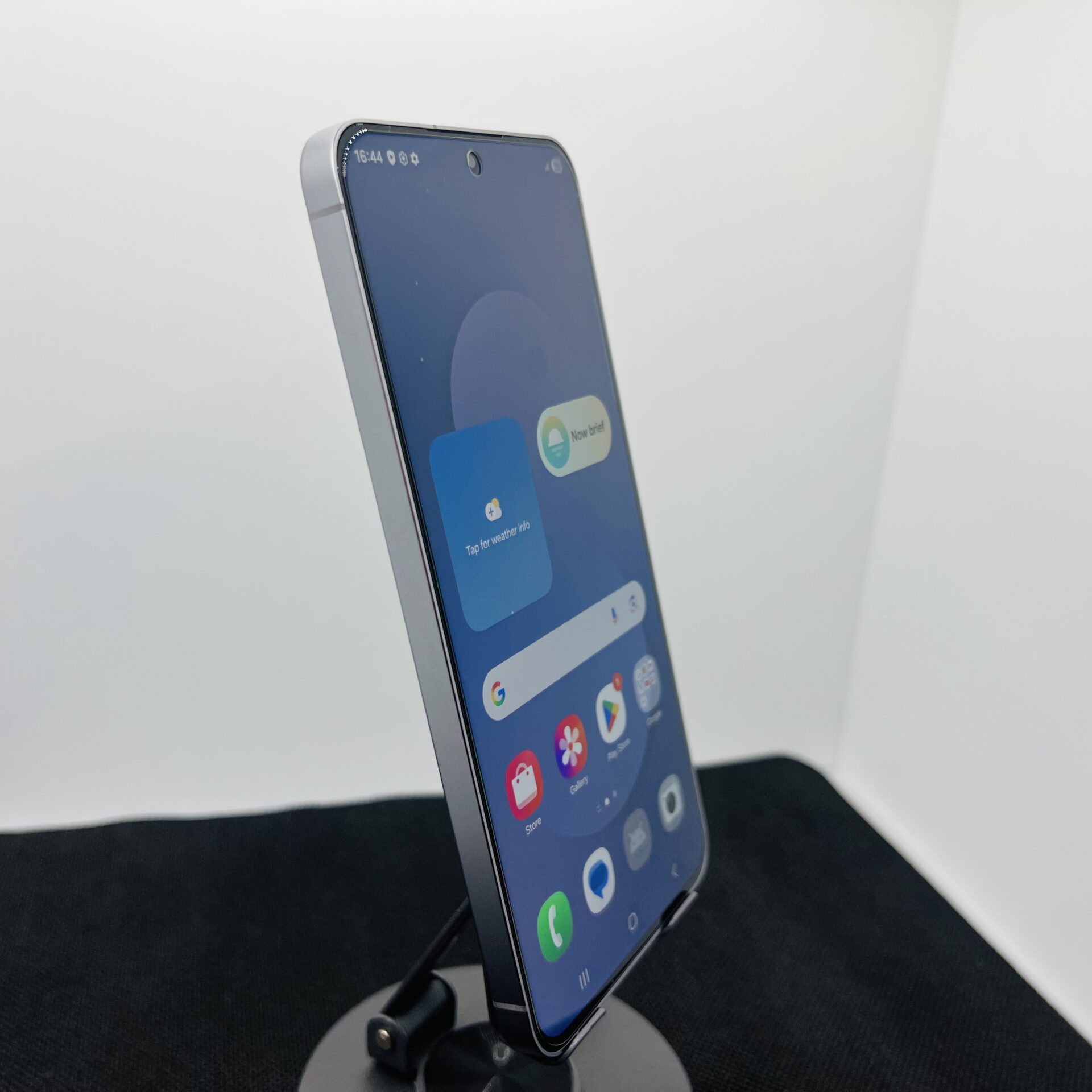 Samsung Galaxy S25 FE 128GB Navy (Condition: Excellent) - Image 3