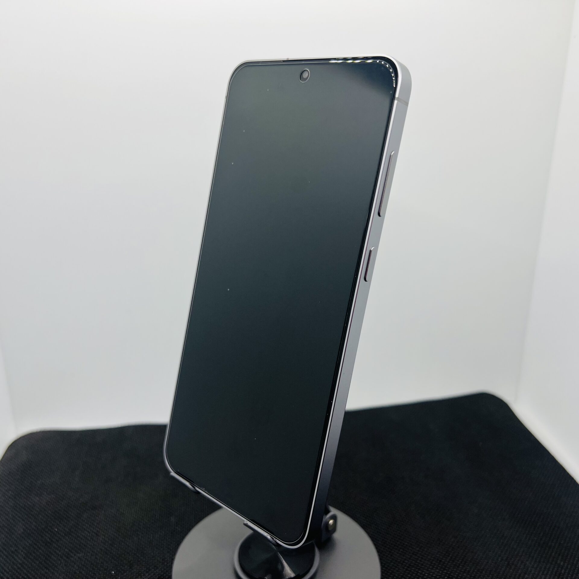 Samsung Galaxy S25 FE 128GB Navy (Condition: Excellent) - Image 6