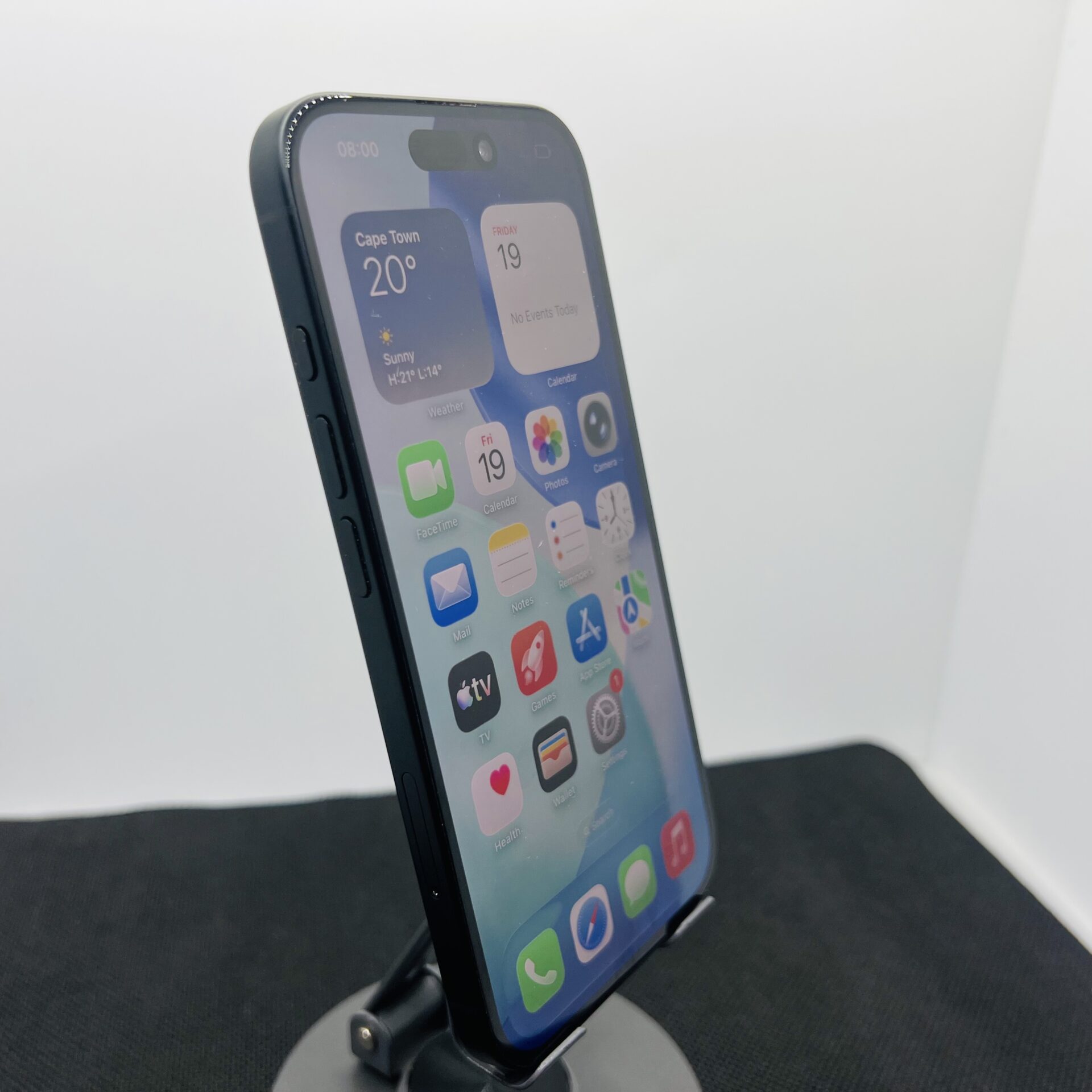 Apple iPhone 16 128GB Black (Condition: Excellent) - Image 3