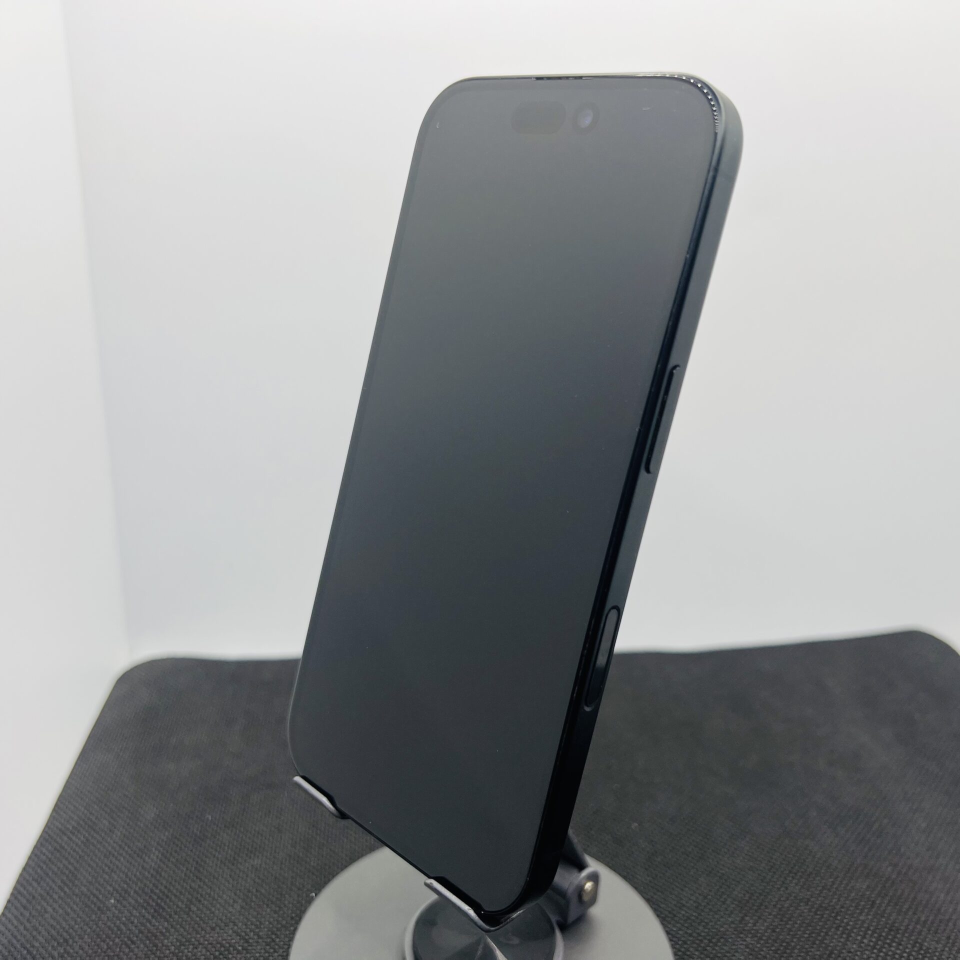 Apple iPhone 16 128GB Black (Condition: Excellent) - Image 6