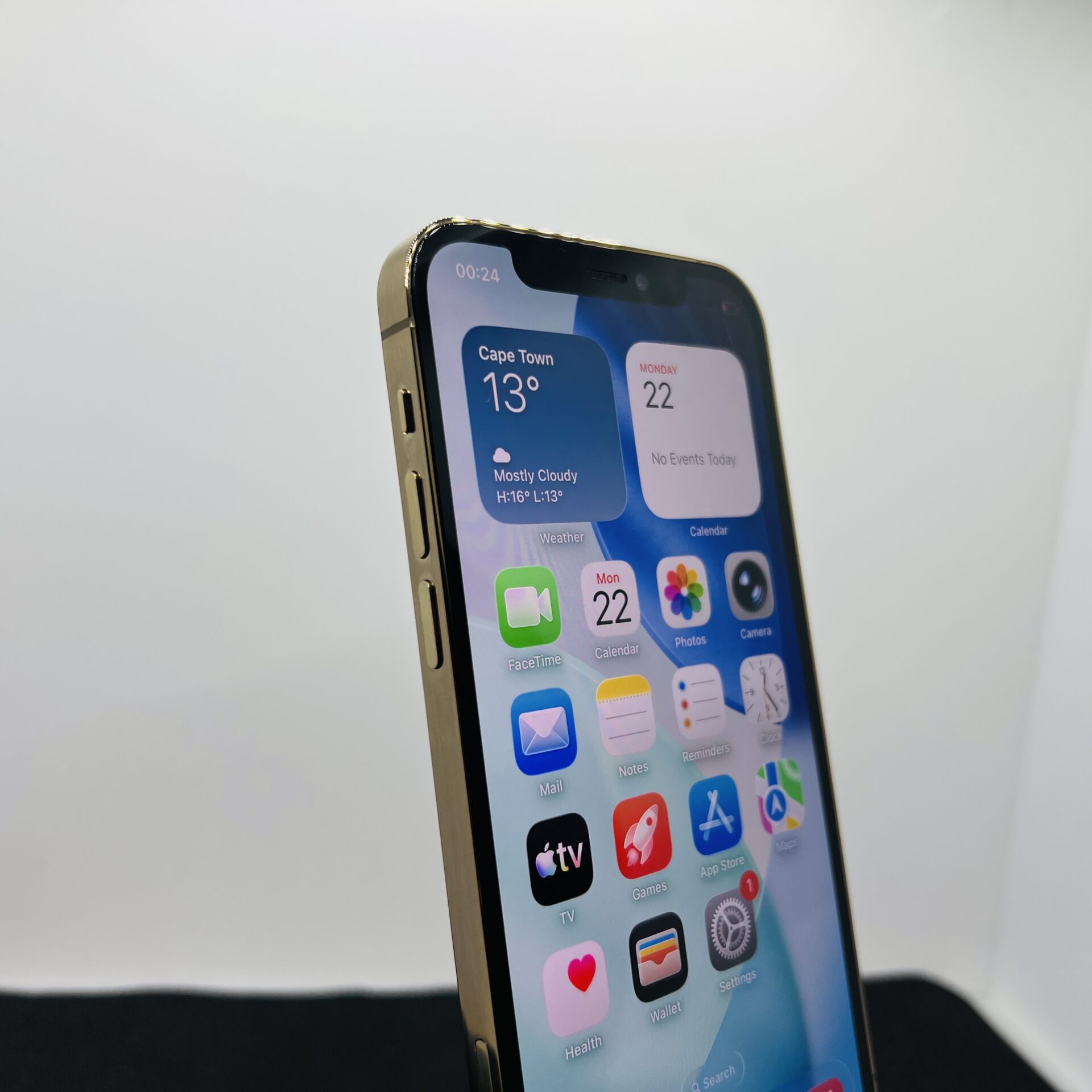 Apple iPhone 12 Pro 128GB Gold (Condition: Good) - Image 4