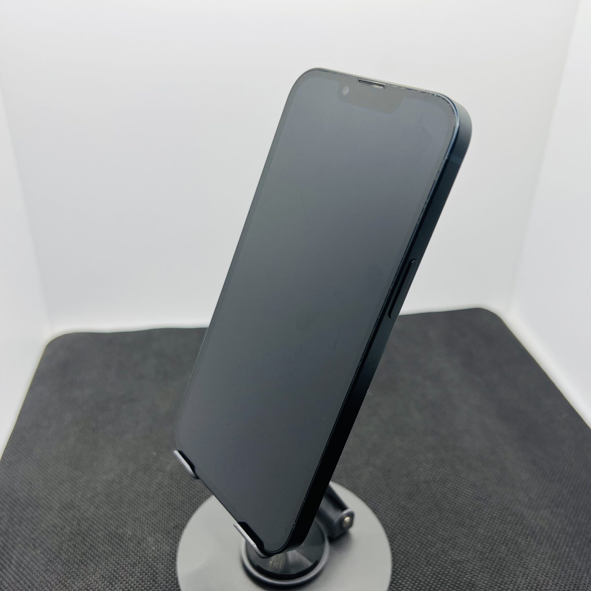Apple iPhone 13 128GB Midnight (Condition: Good) - Image 7