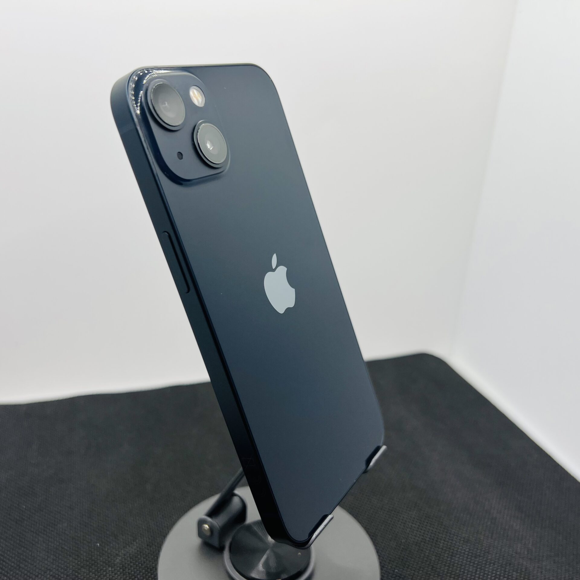 Apple iPhone 13 128GB Midnight (Condition: Good) - Image 9