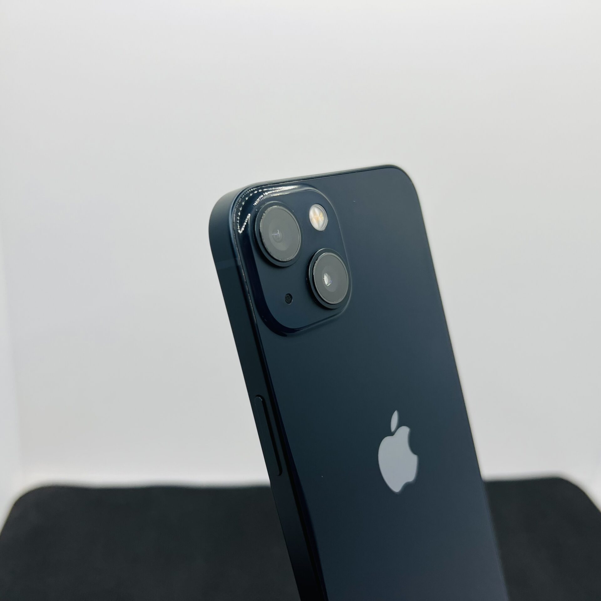 Apple iPhone 13 128GB Midnight (Condition: Good) - Image 10