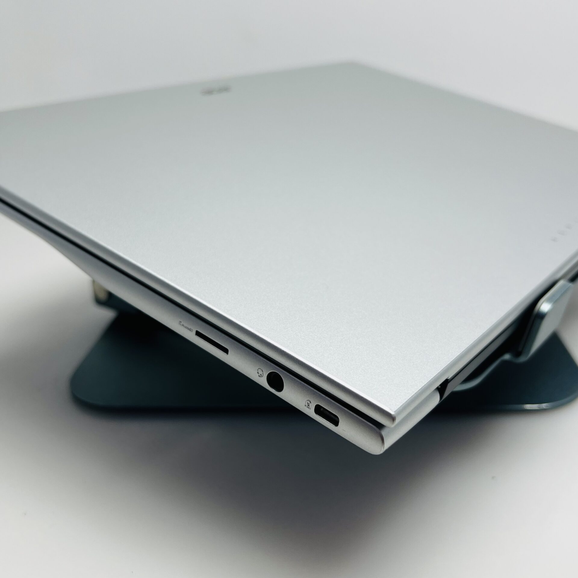 Acer Aspire Lite AL14-31P “Core 3 N355” 1.90GHz 8GB RAM DDR5 512GB SSD Light Silver (Condition: Excellent) - Image 7