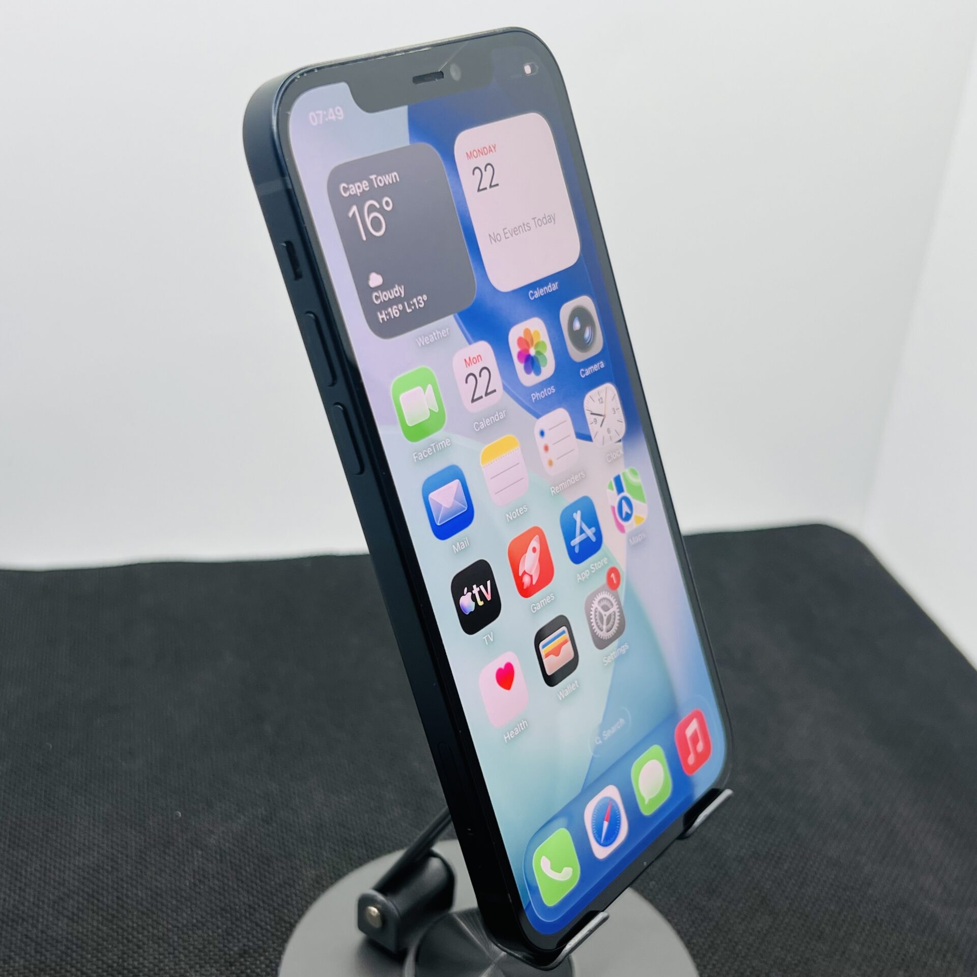 Apple iPhone 12 128GB Black (Condition: Good) - Image 3