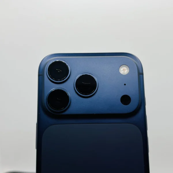 Apple iPhone 17 Pro 256GB Deep Blue (Condition: Excellent) | Epic