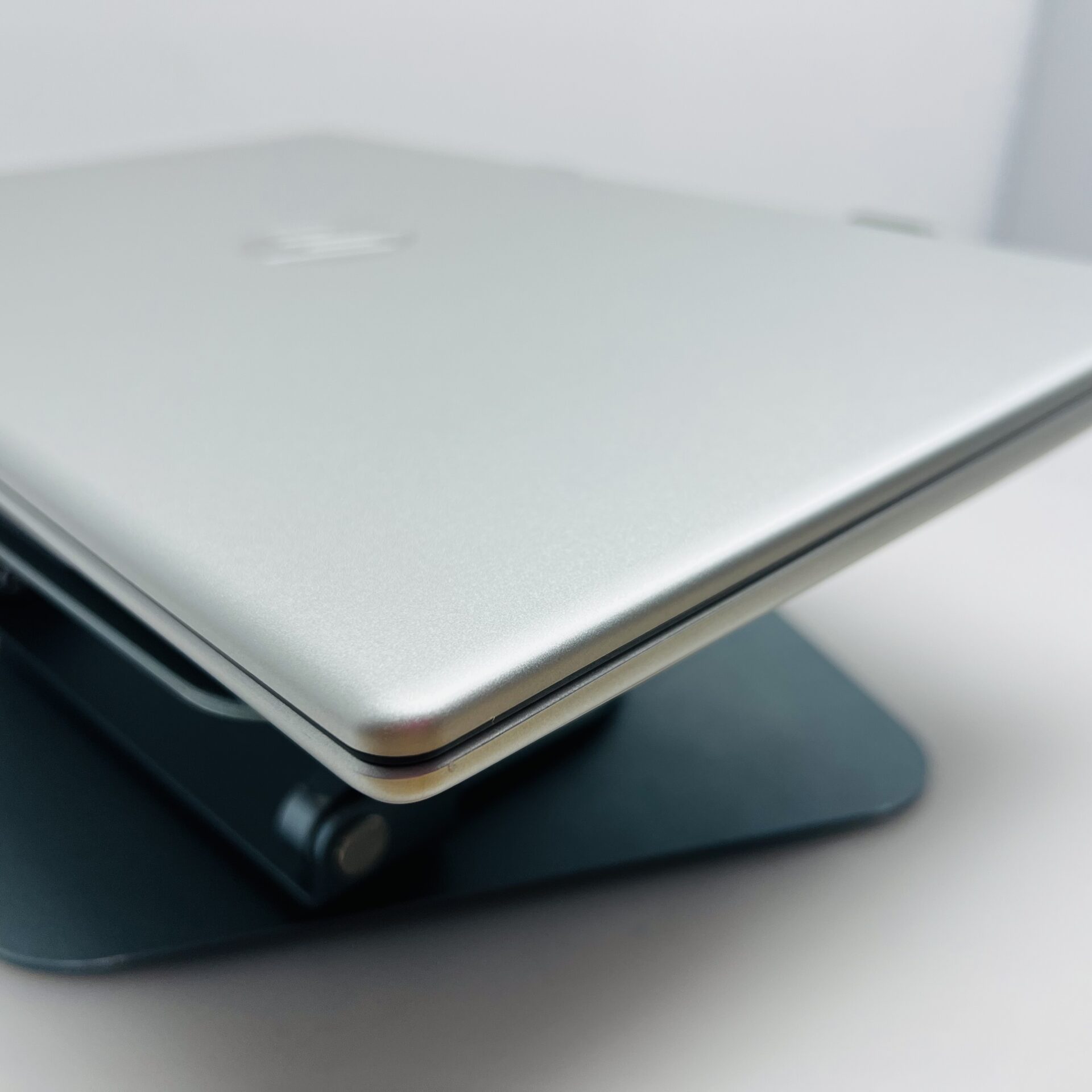 HP 15-fc0000ni "Ryzen 7" 2.00GHz 16GB RAM and 512GB SSD NVMe Silver (Condition: Good) - Image 9