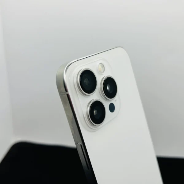 Apple iPhone 16 Pro 256GB White Titanium (Condition: Excellent