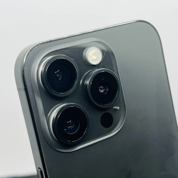 Apple iPhone 15 Pro 128GB Black Titanium (Condition: Good) | Epic