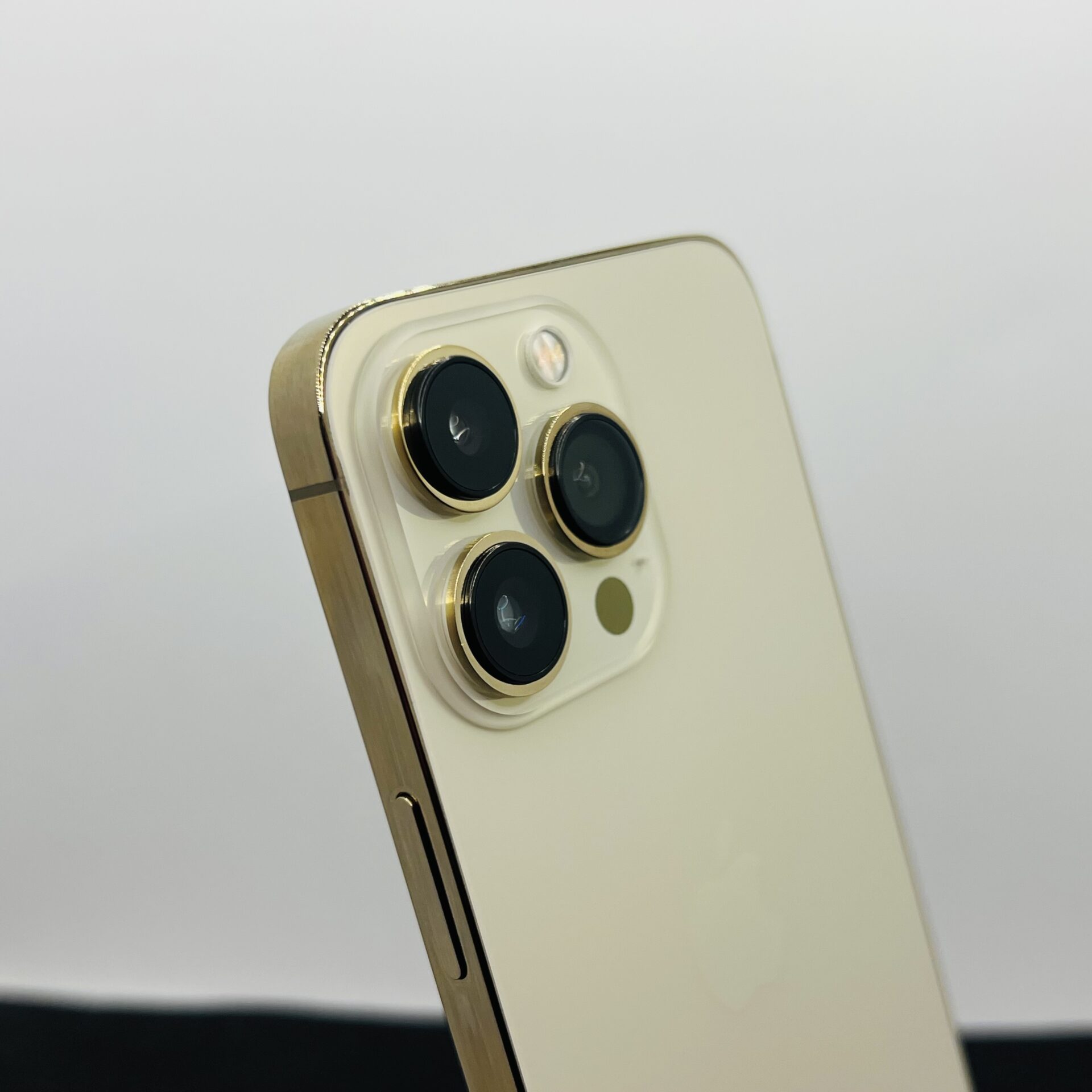 Apple iPhone 13 Pro 128GB Gold (Condition: Excellent) | Epic Deals SA