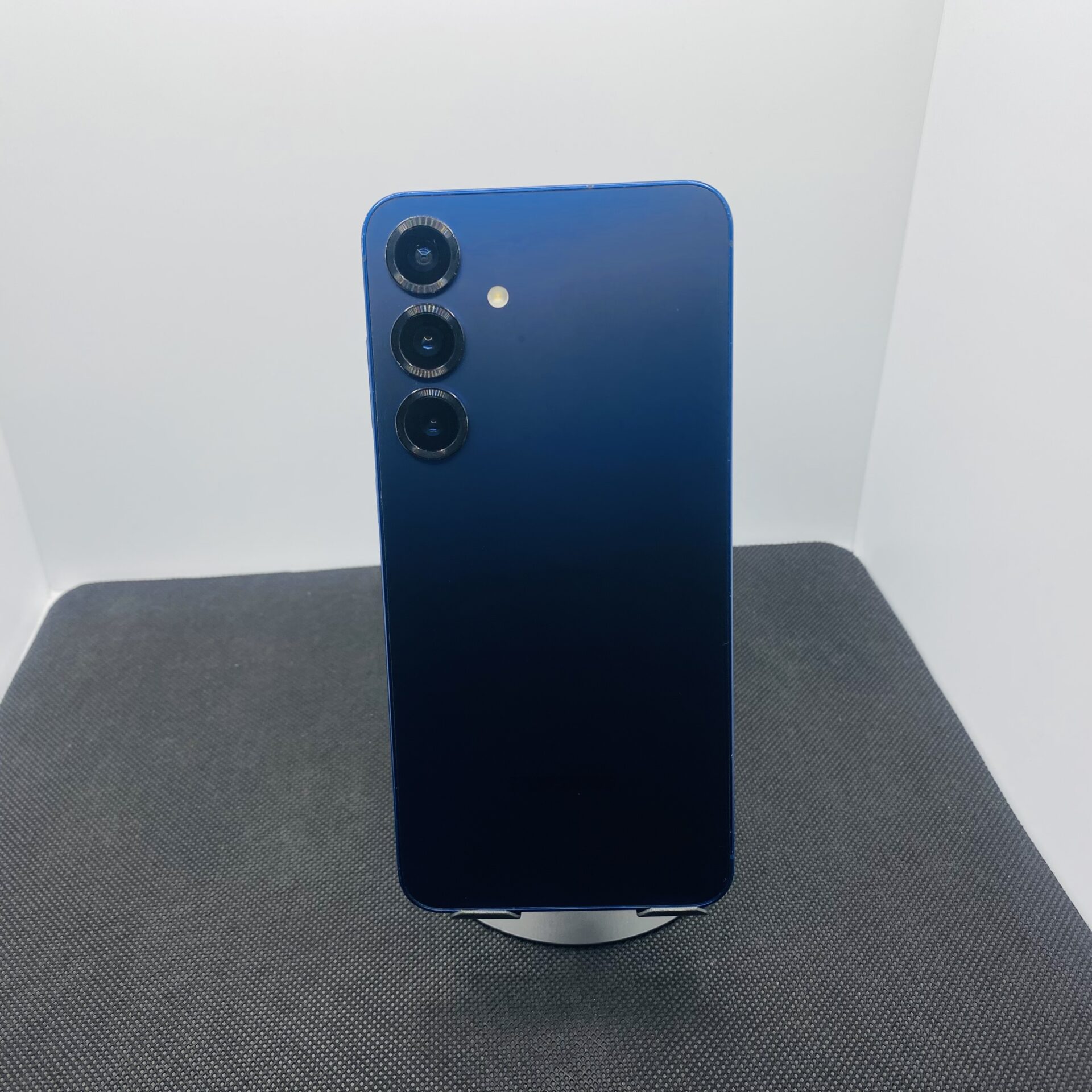 Samsung Galaxy S25 Plus 256GB Navy (Condition: Good) - Image 9