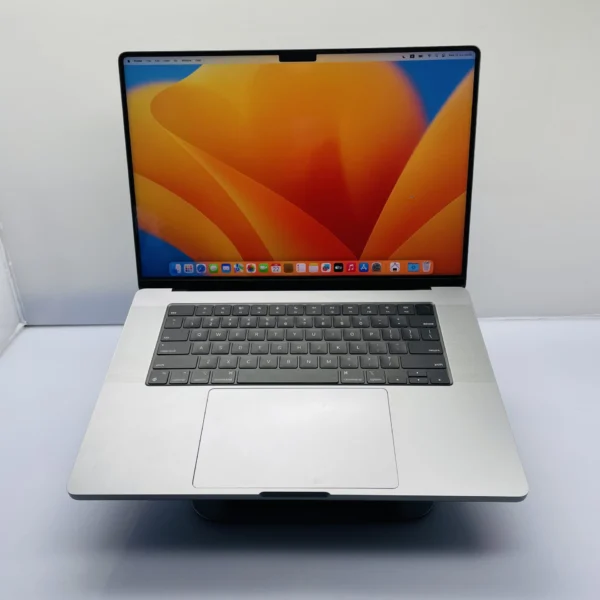 M1 MacbookPro 256GB メモリ16 Apple MacBook Pro 16-inch 