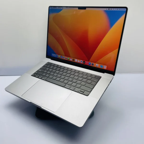 MacBook Pro 16インチ M1 Pro 2021 美品 Apple MacBook Pro 16-inch 