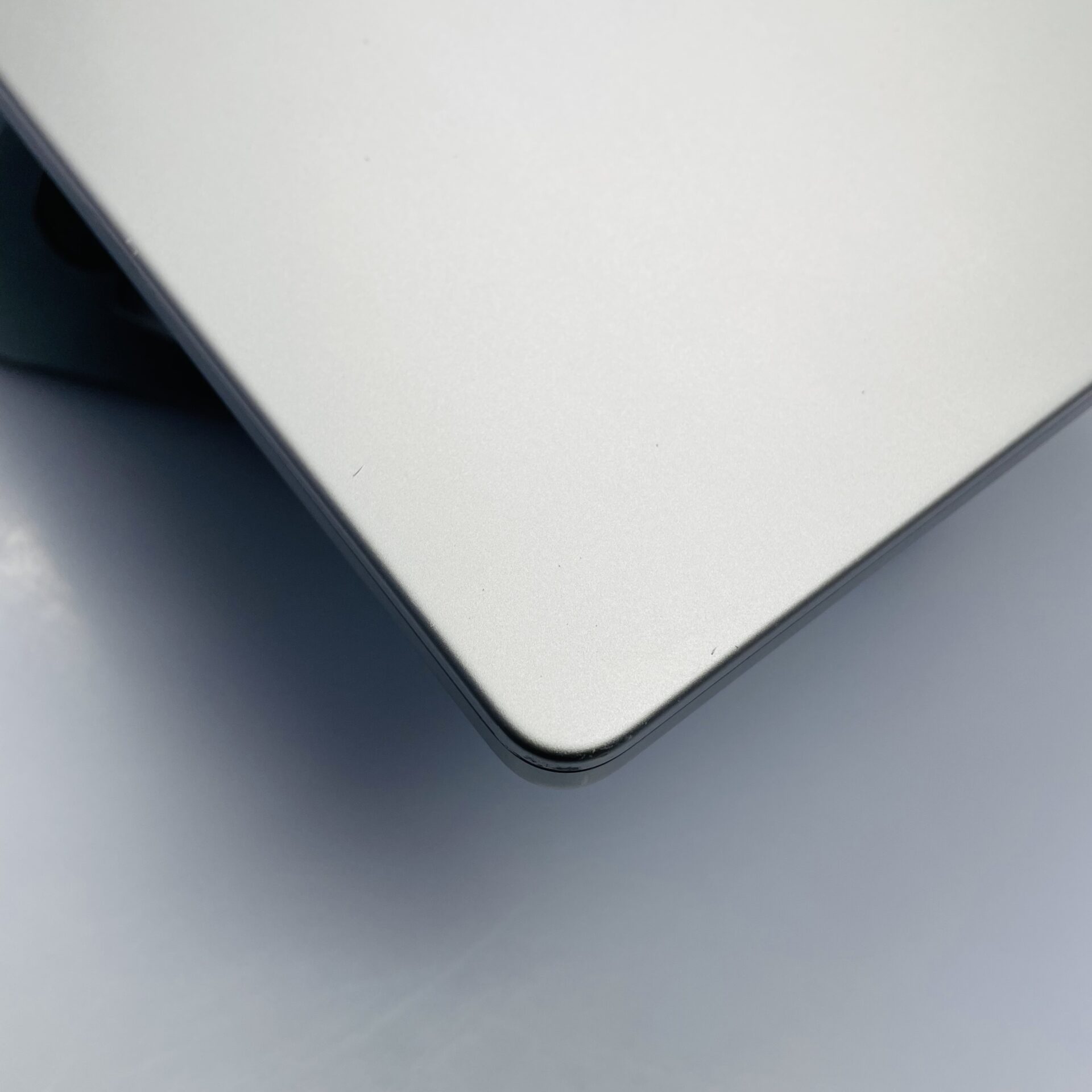 Apple MacBook Pro 16-inch "M1 Pro" 10 CPU/16 GPU (2021) 16GB RAM 1TB SSD Space Gray (Condition: Good) - Image 7