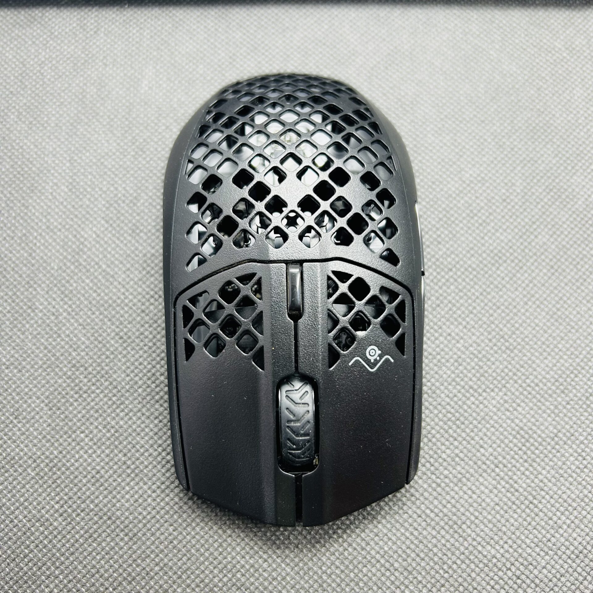 COMBO DEAL: Logitech G915 TKL LIGHTSPEED Wireless RGB Mechanical Keyboard Carbon + SteelSeries Aerox 3 Gaming Mouse Onyx (Condition: Excellent) - Image 4