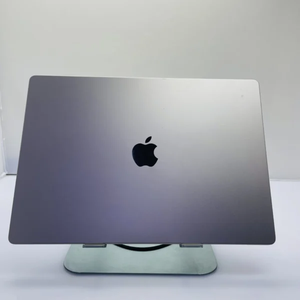 Apple MacBook Pro 16-inch 