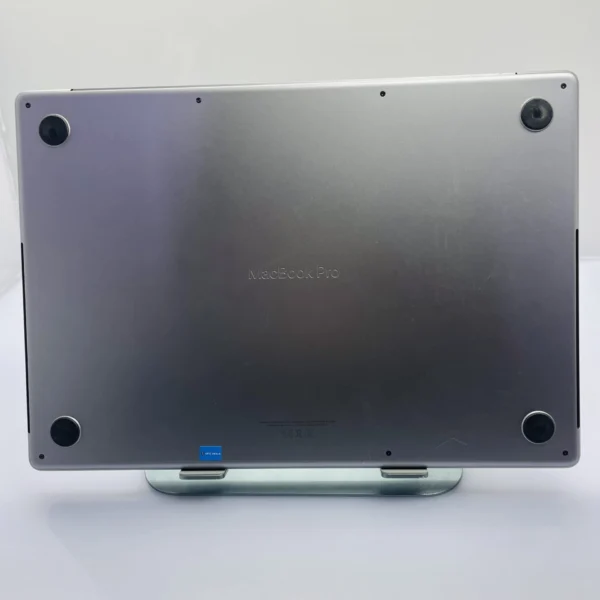 Apple MacBook Pro 16-inch 