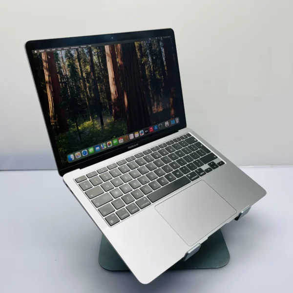 Apple MacBook Air 13-inch 