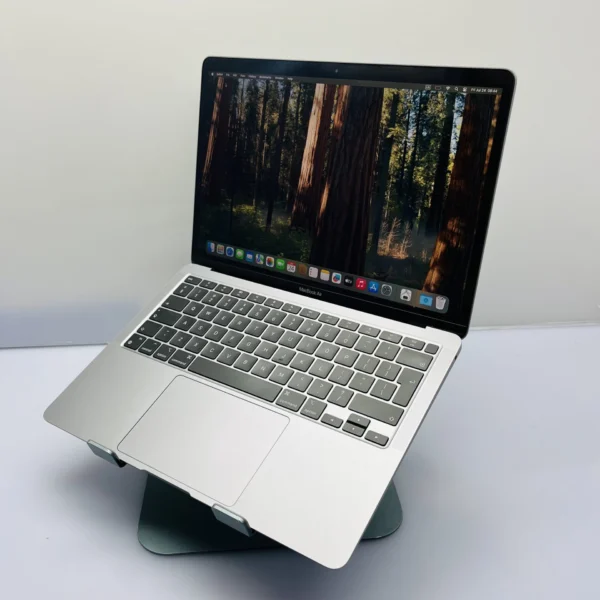 Apple MacBook Air 13-inch 