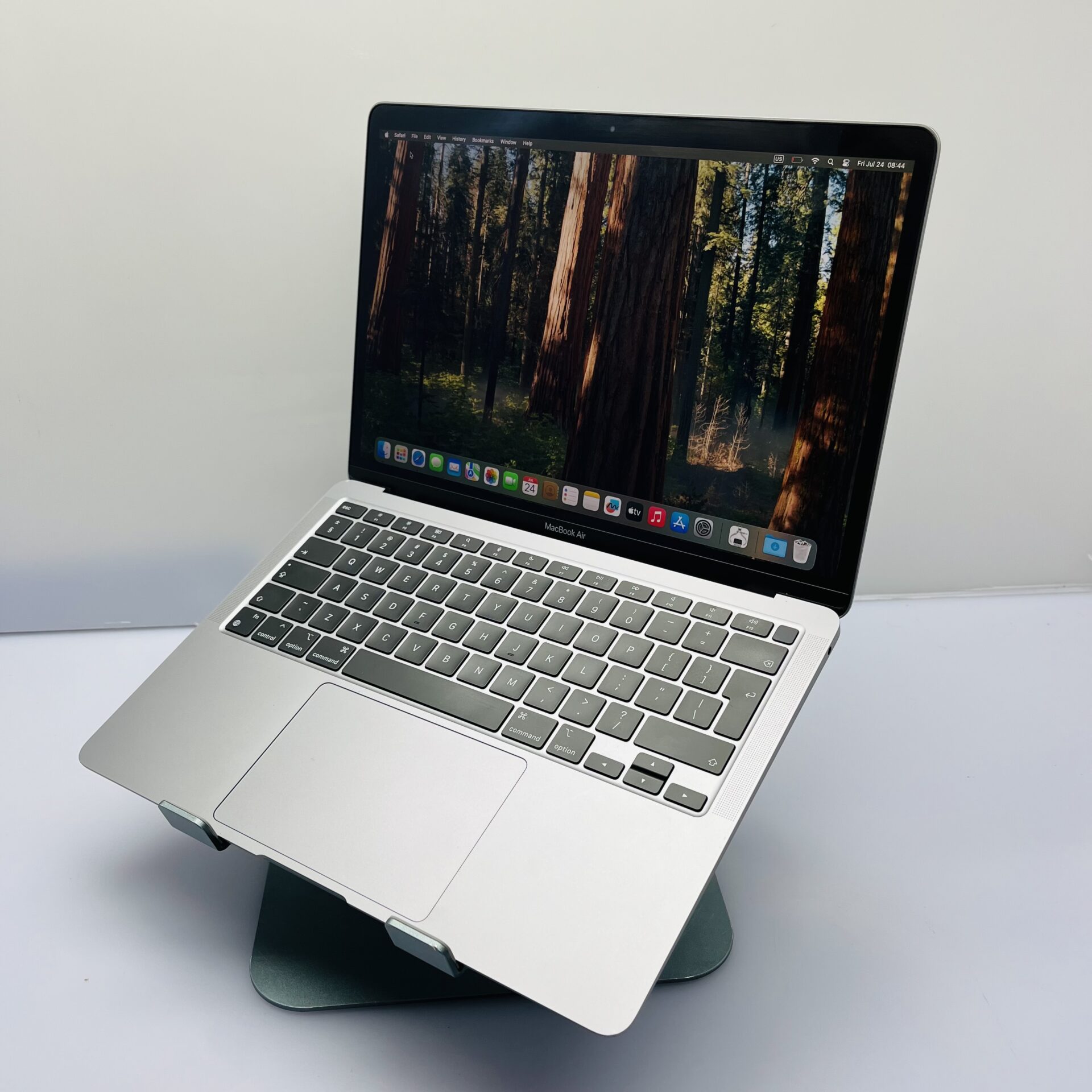 Apple MacBook Air 13-inch 