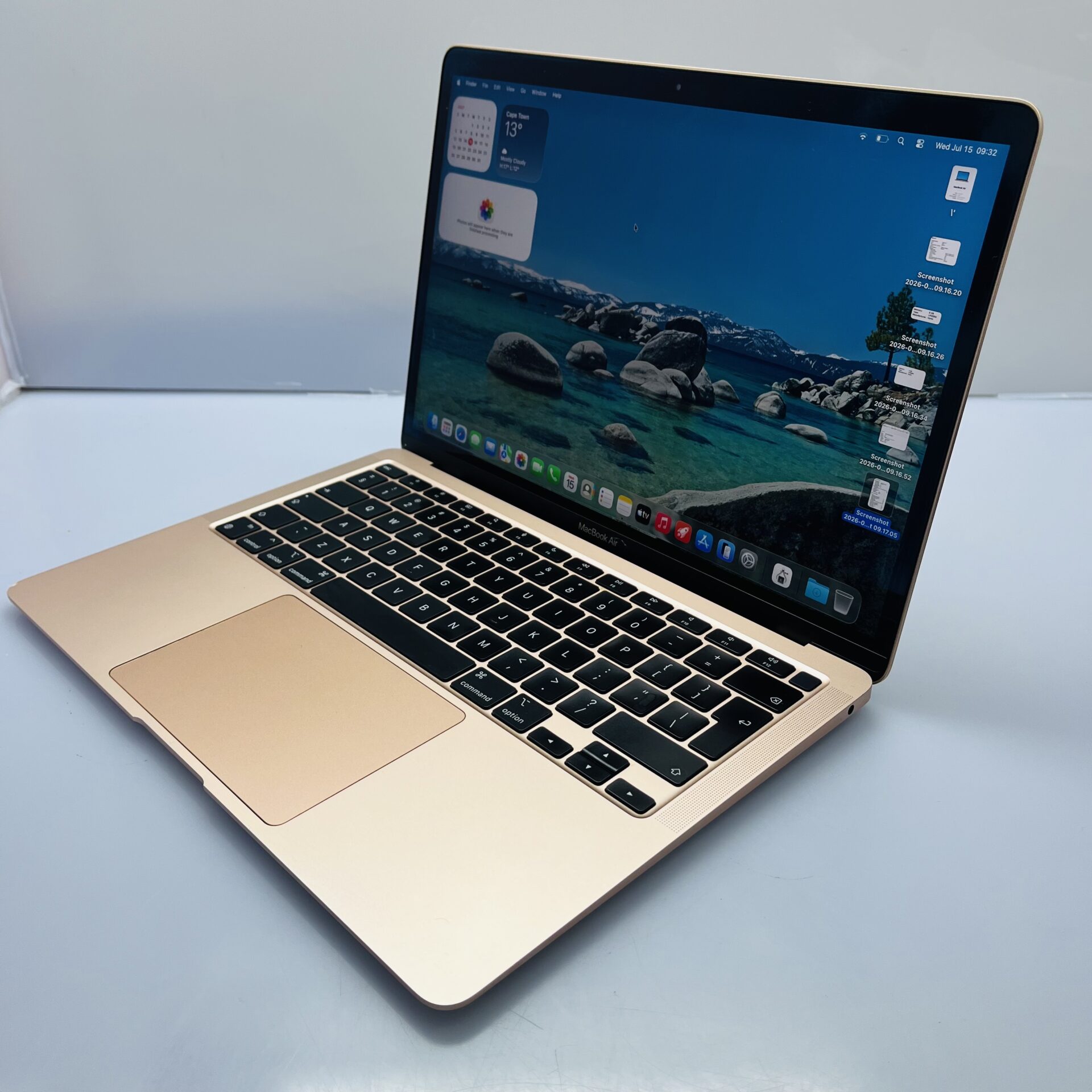 Apple MacBook Air 13-inch 