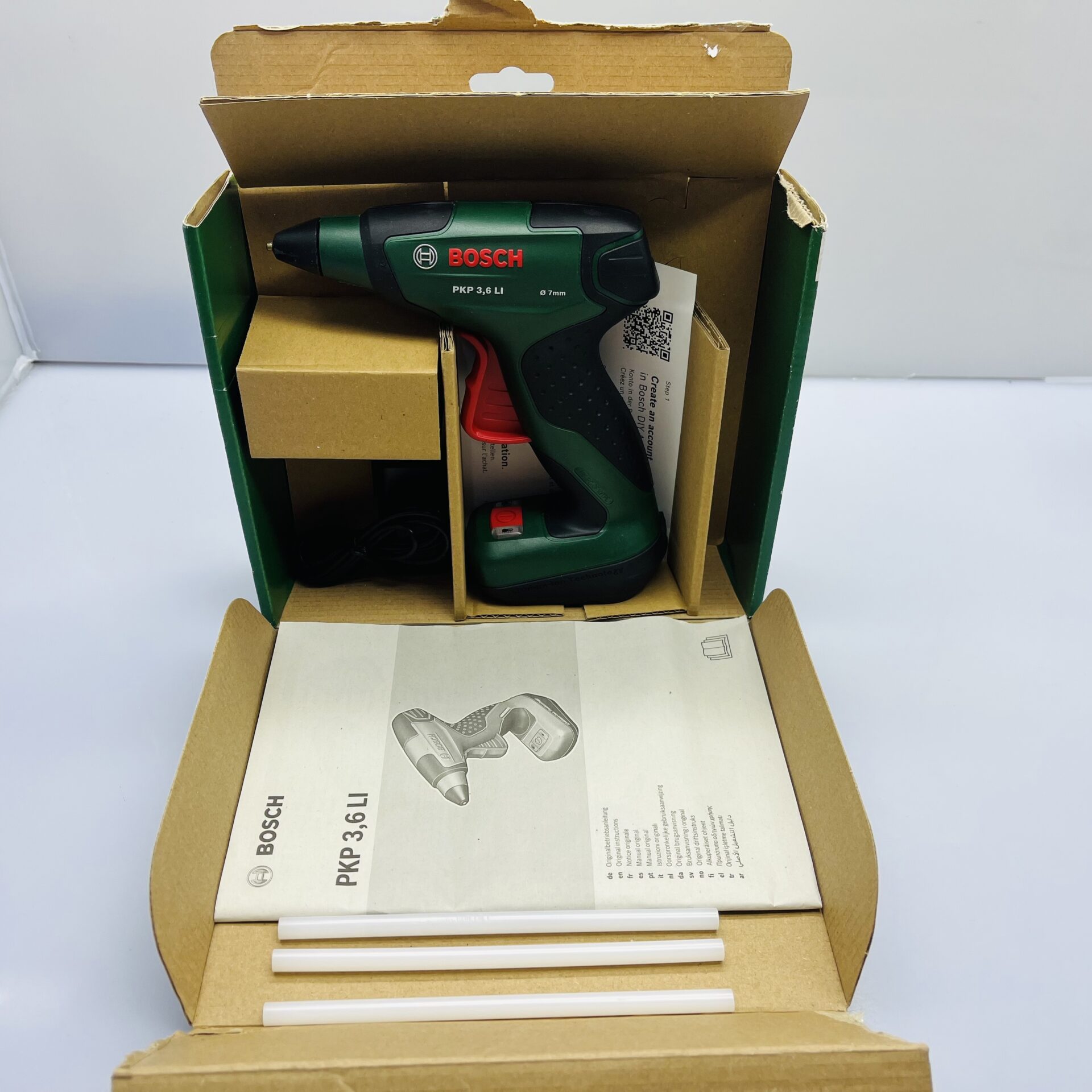 COMBO DEAL: Dremel Professional 290-1 35W engraver with Stencil + Bosch PKP 3.6V 1.5Ah Lithium Cordless Glue Gun Green (Condition: Good) - Image 2
